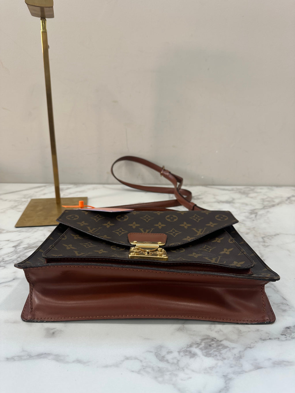 Louis Vuitton Monceau 28