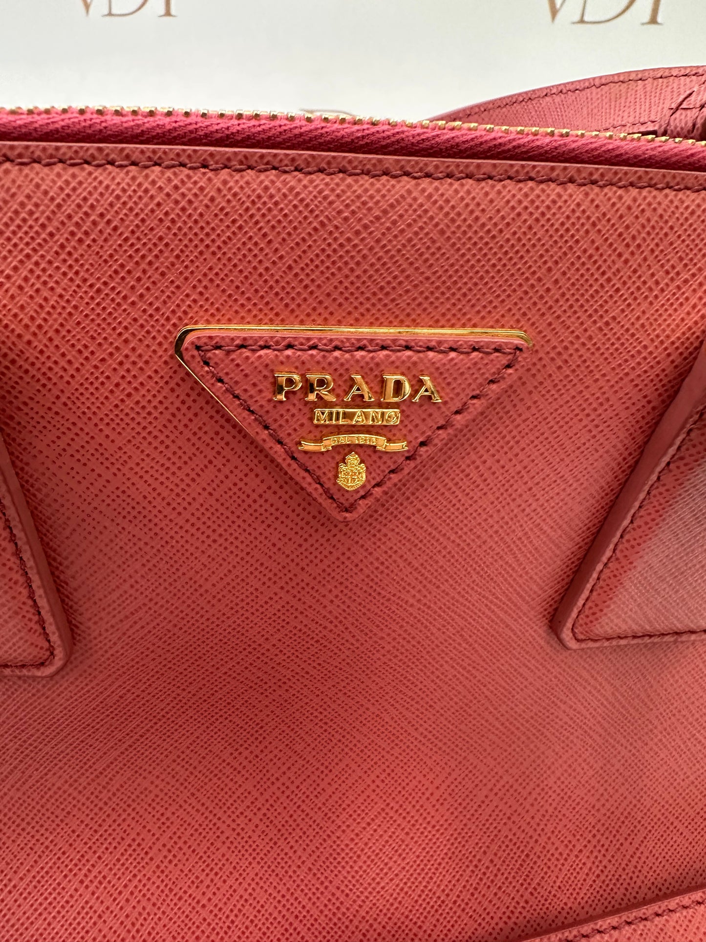 382950 - Prada Galleria