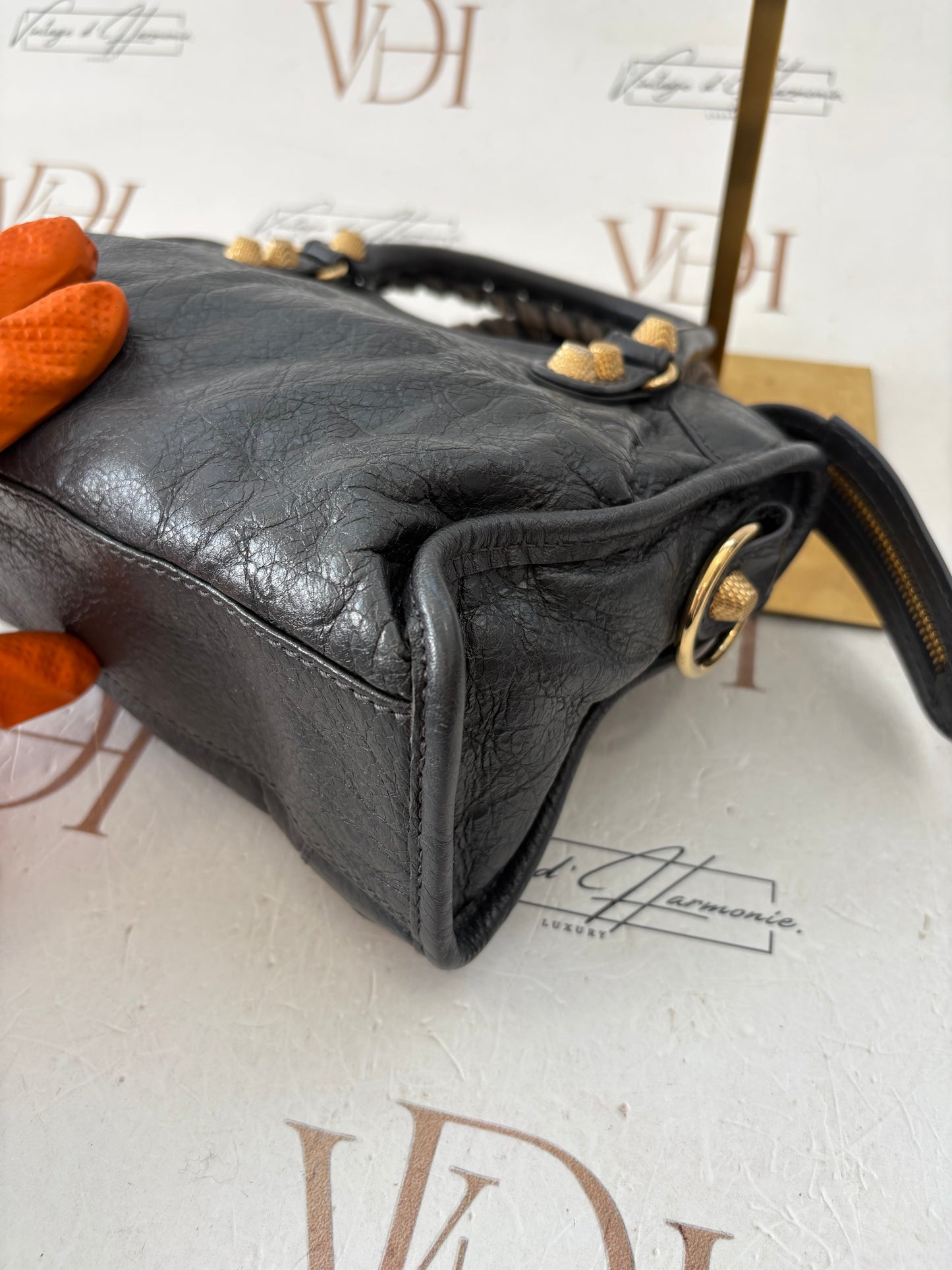 384190 - Balenciaga Giant City