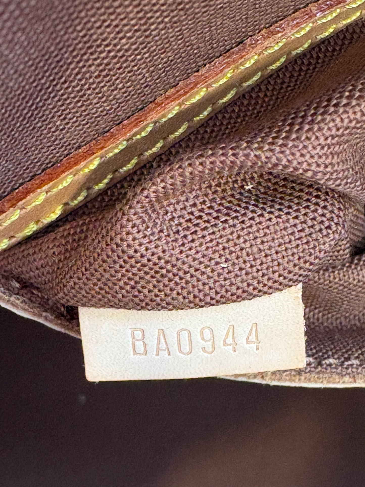 018111 - Louis Vuitton Alma