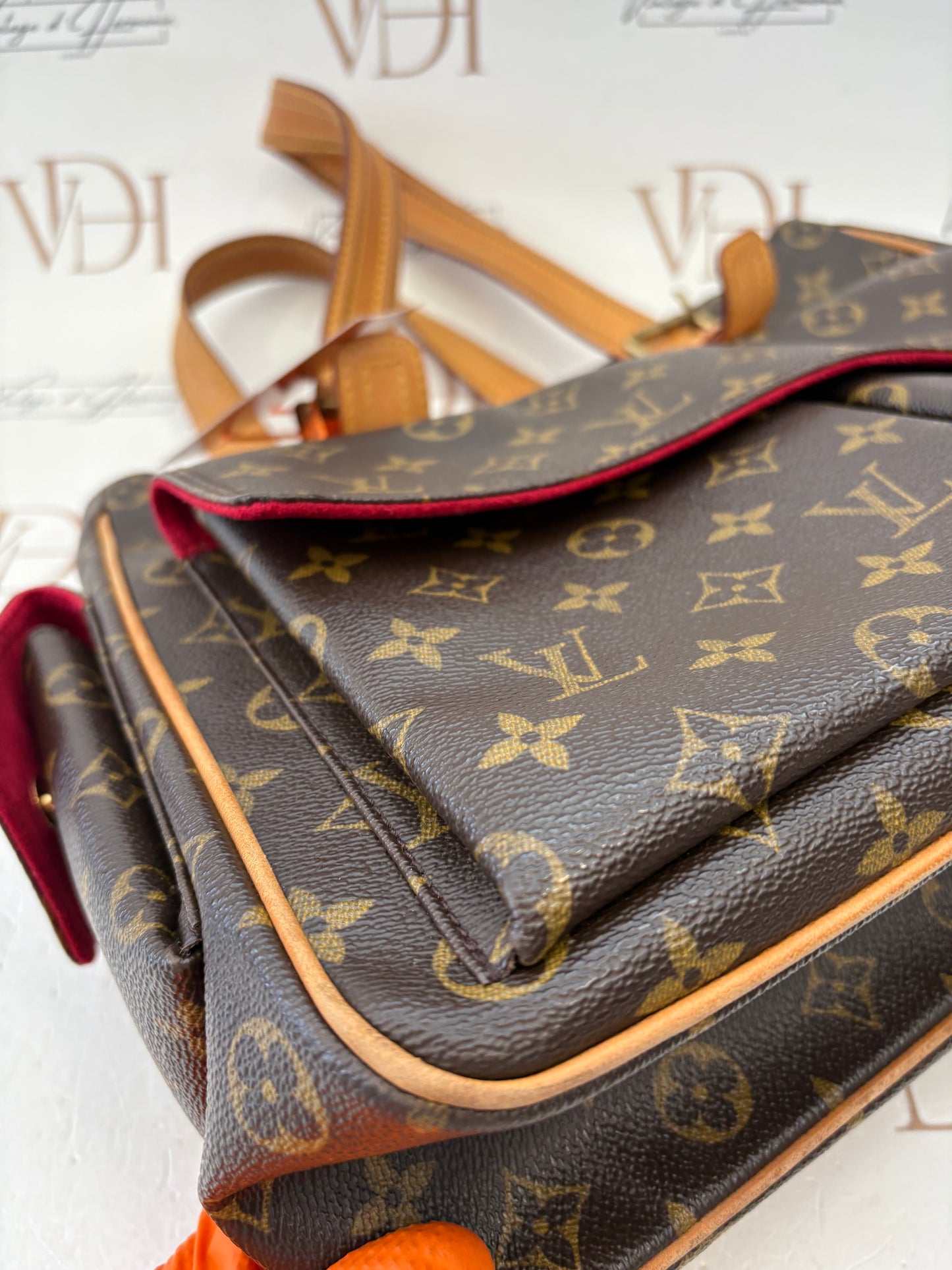 018813 - Louis Vuitton Multipli Cite