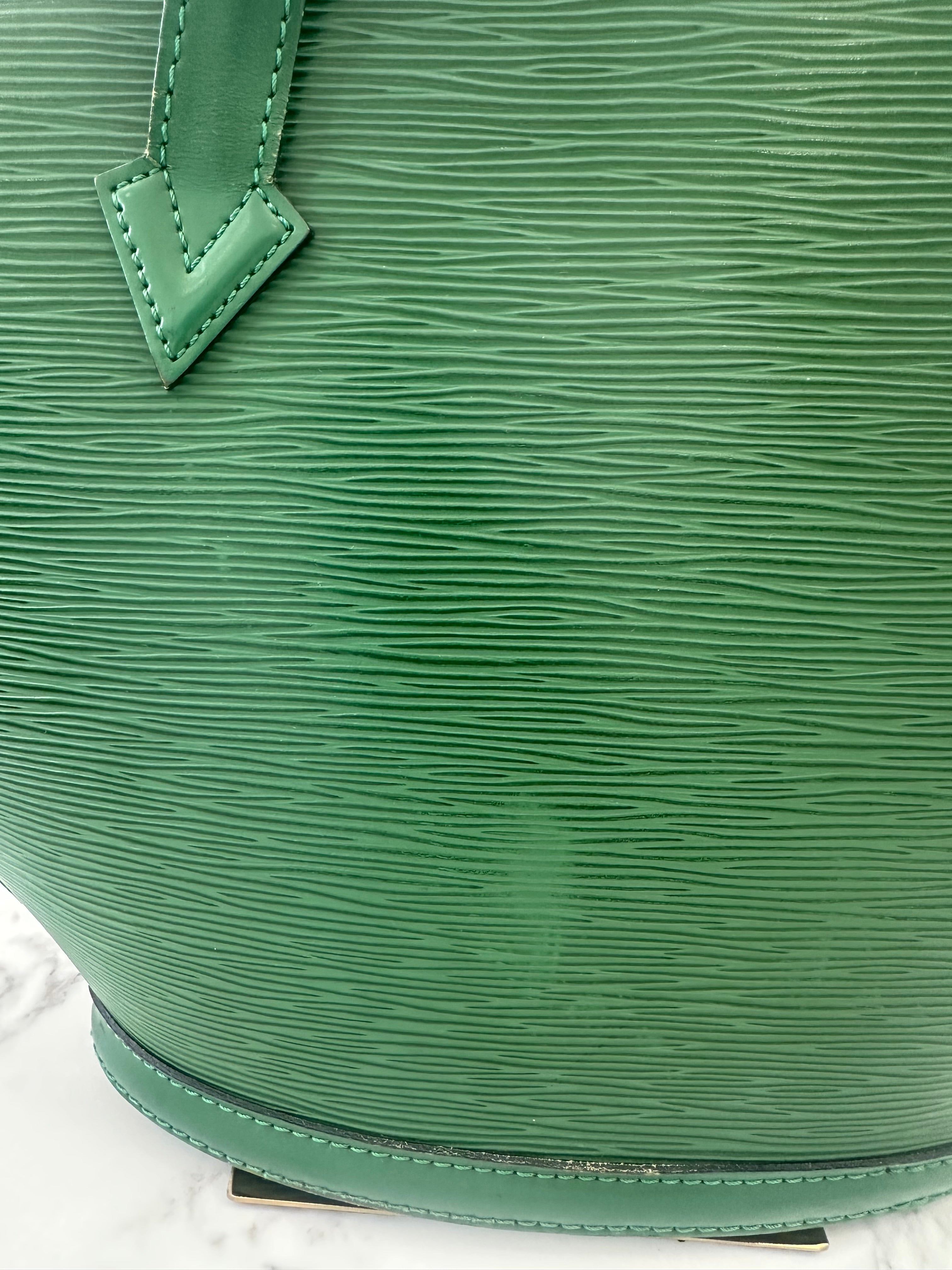 Louis Vuitton Green Epi Saint jacques