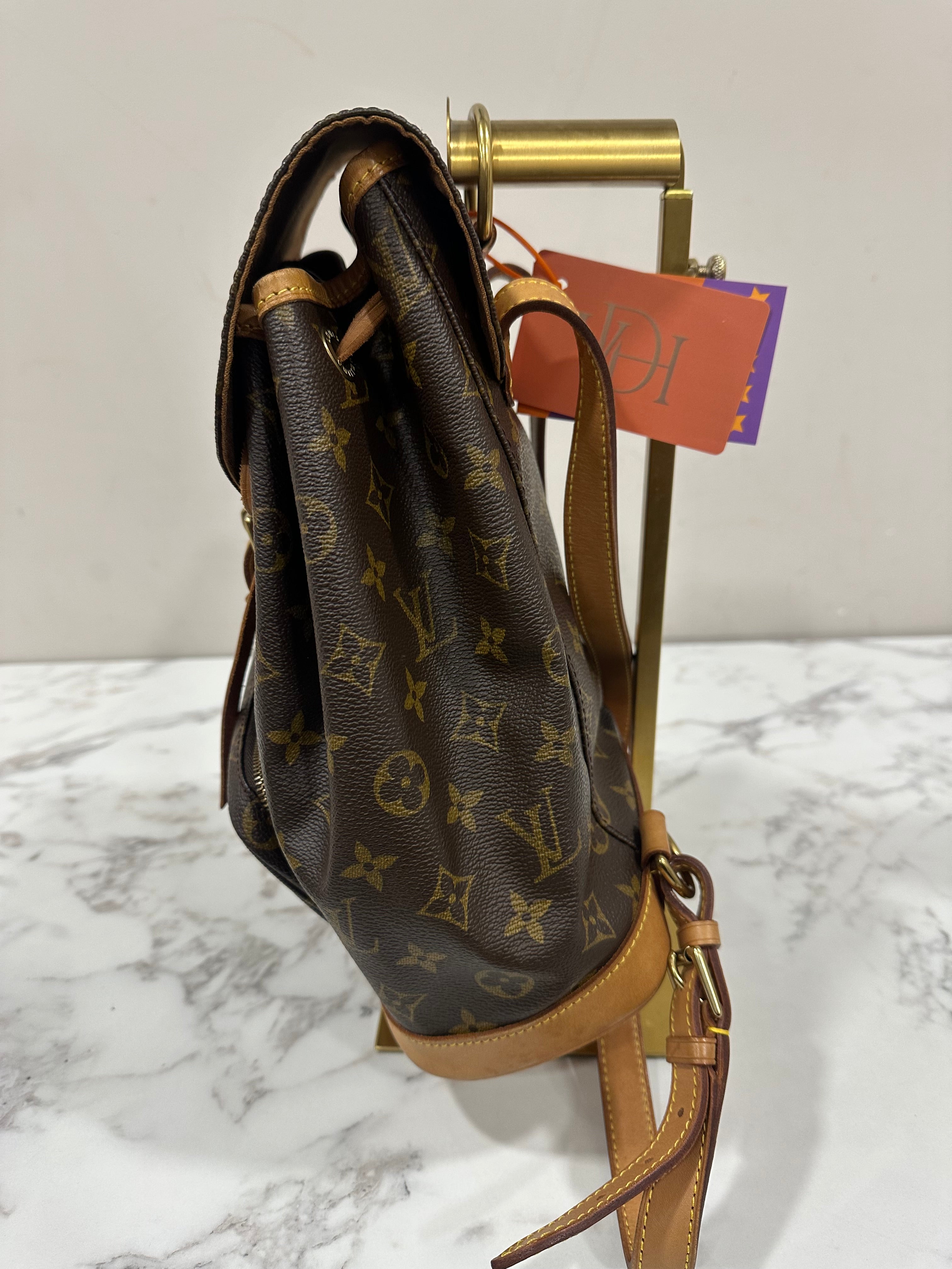 Louis Vuitton Montsouris MM