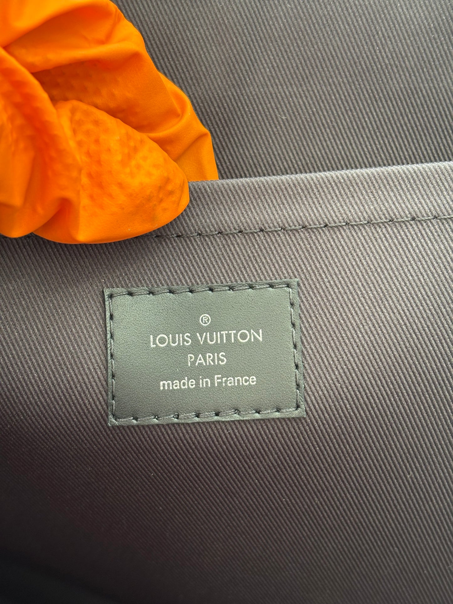 383995 - Louis Vuitton Pochette Jour