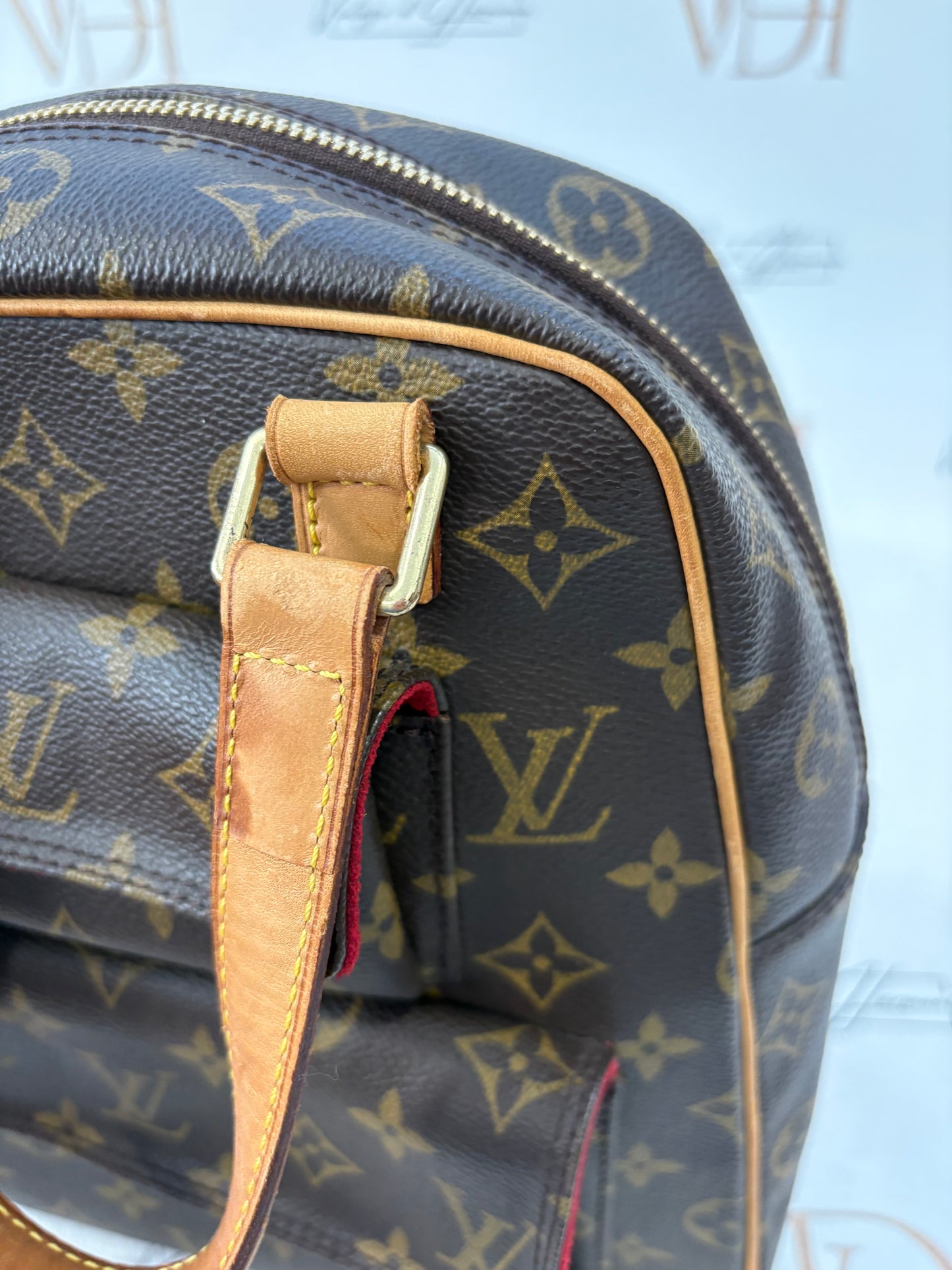 016930 - Louis Vuitton Excentricite