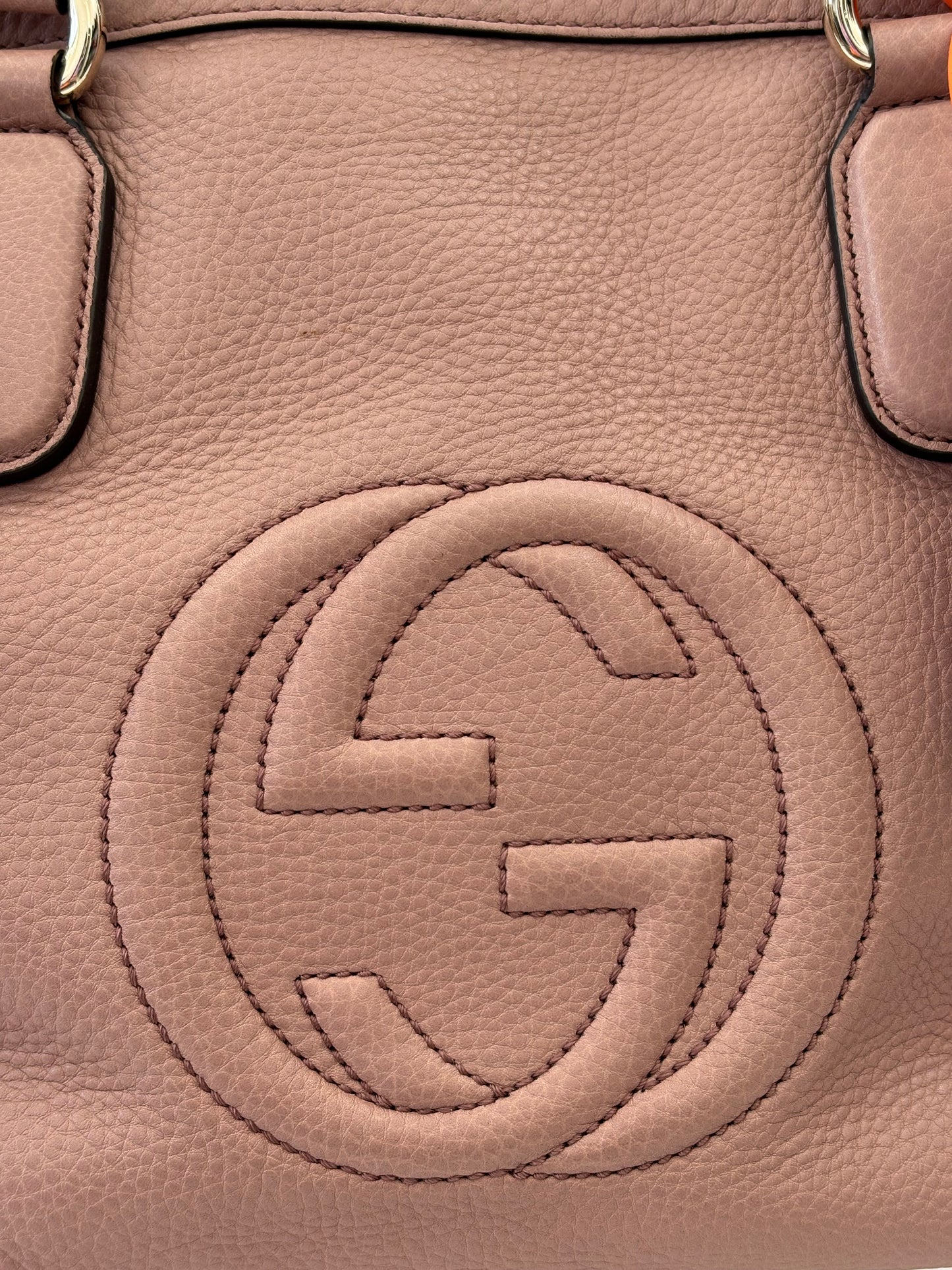 018101 - Gucci Black Leather S