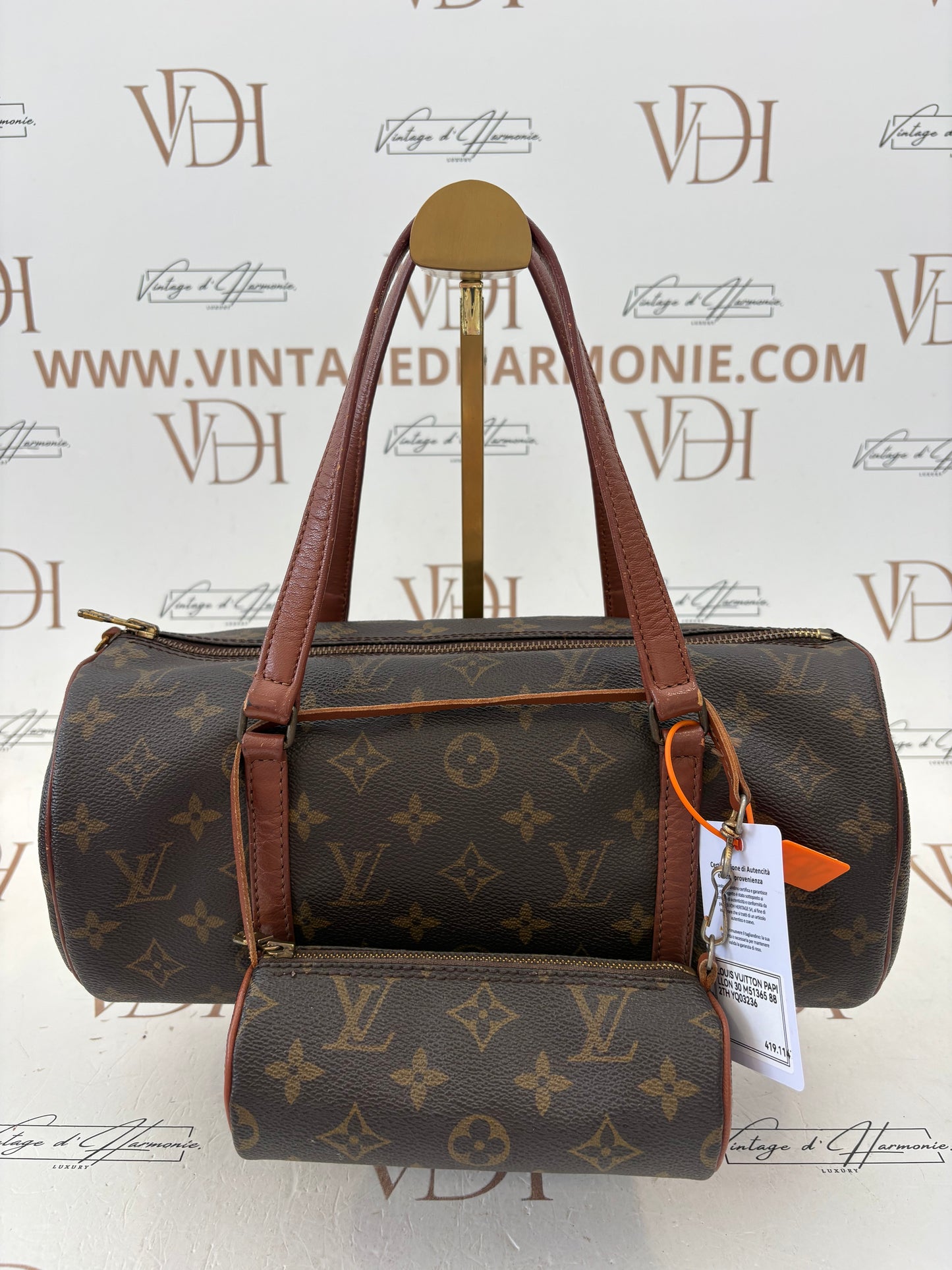 018324 - Louis Vuitton Papillon 30