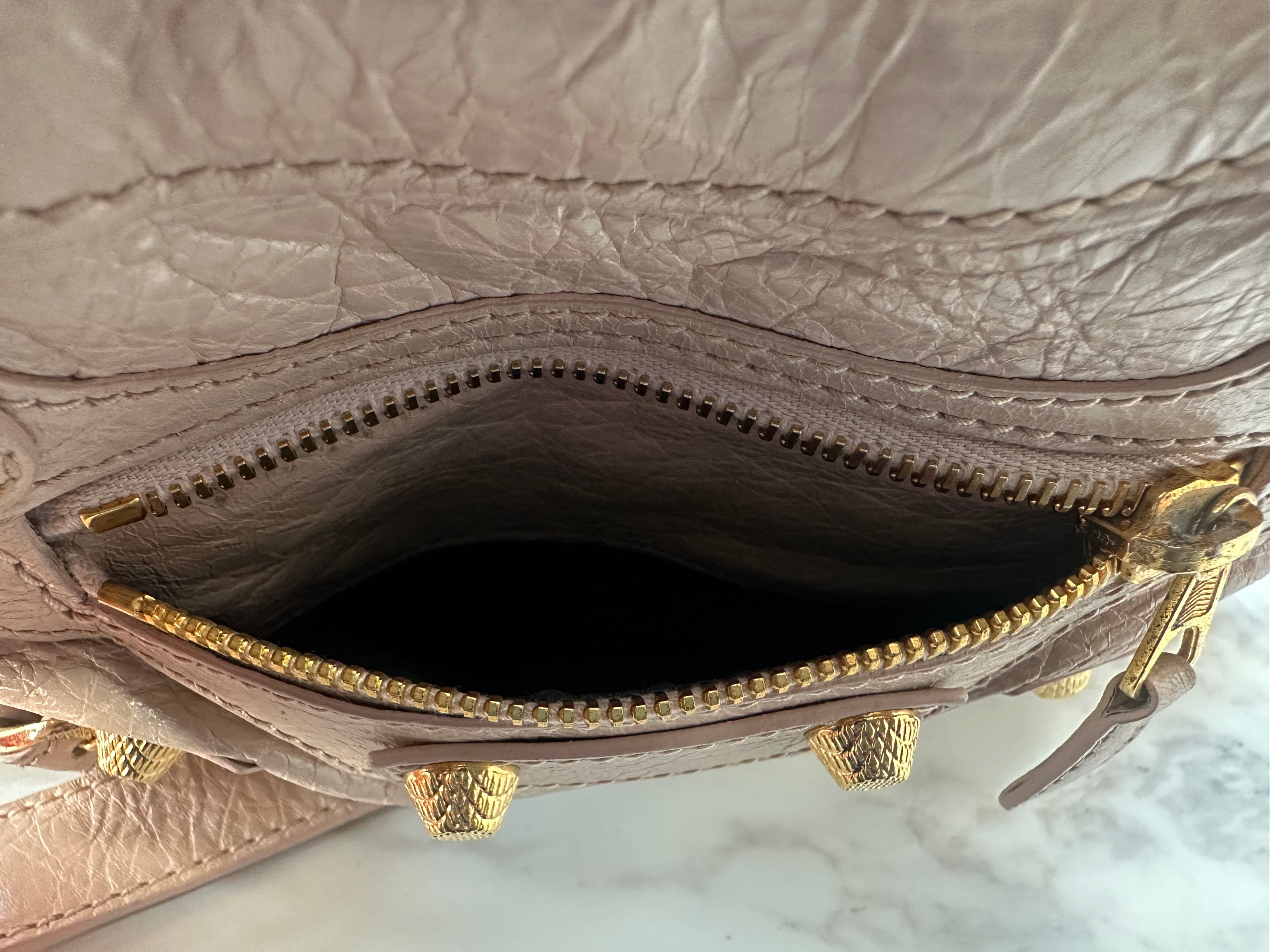 Balenciaga Giant City