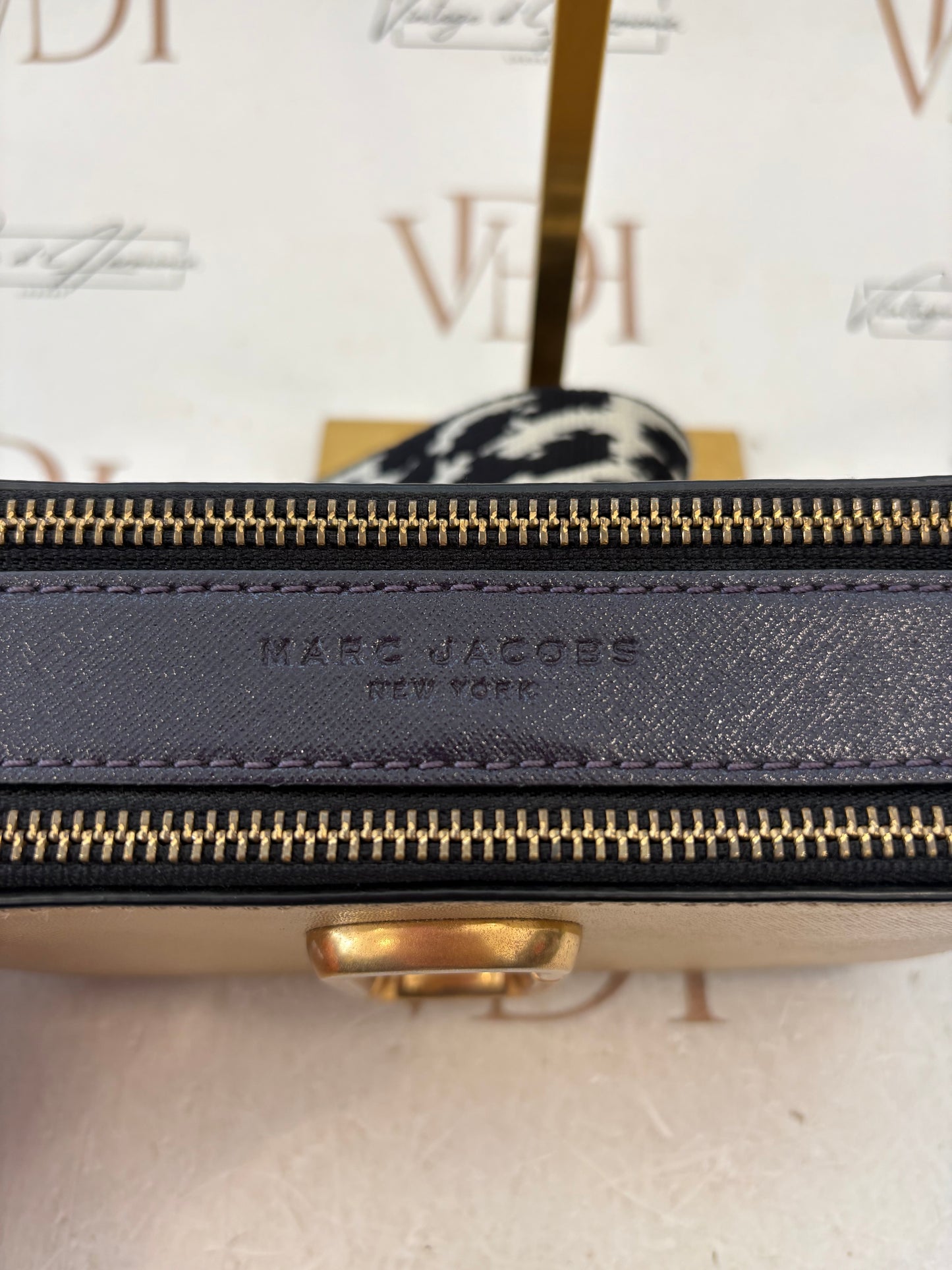 383975 - Marc Jacobs Snapshot