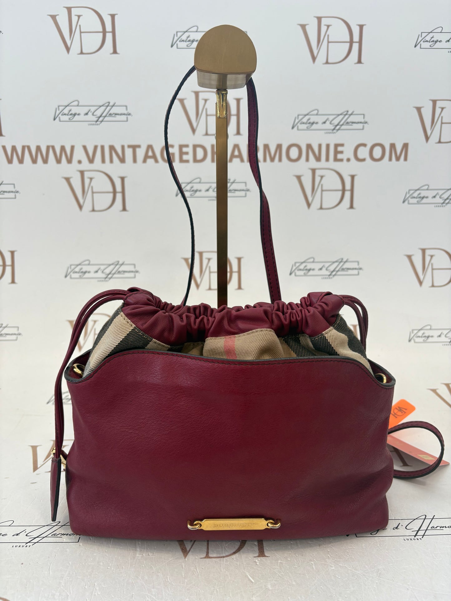 383917 - Burberry Bag