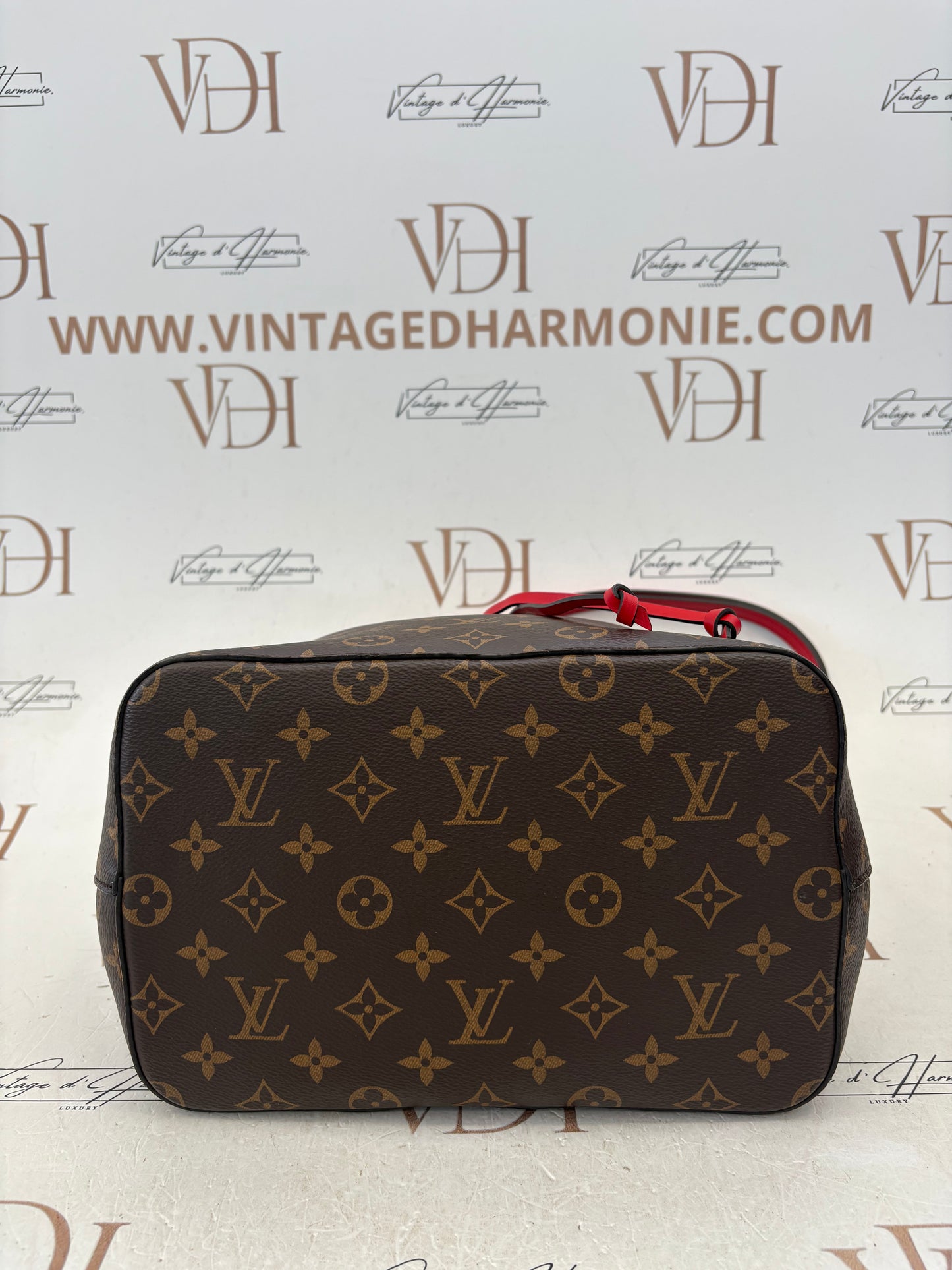 201549 - Louis Vuitton Neo Noé