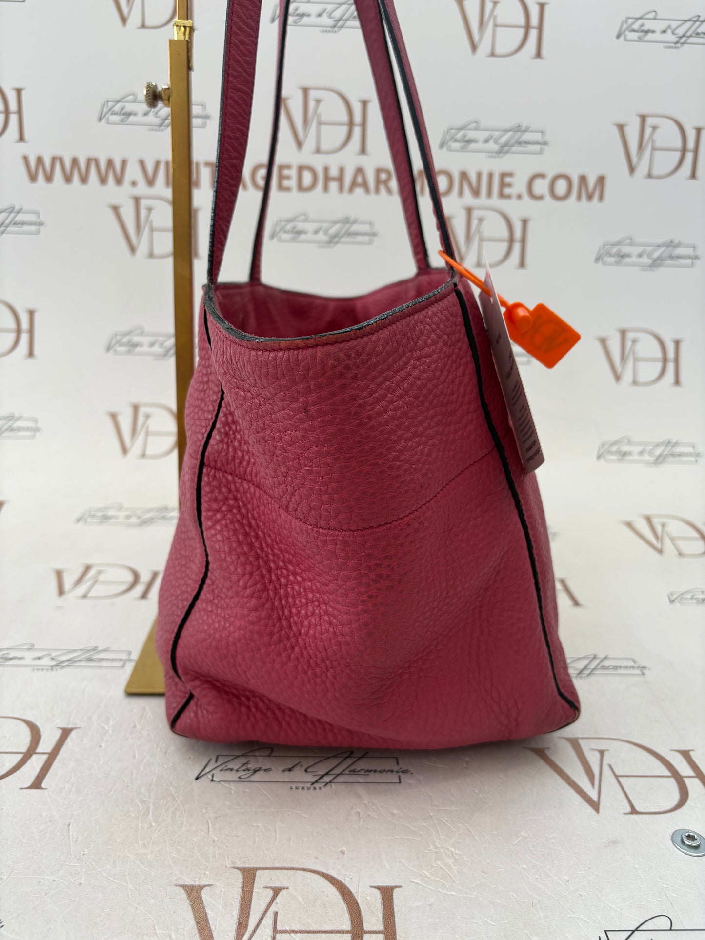 018802 - Prada Pink