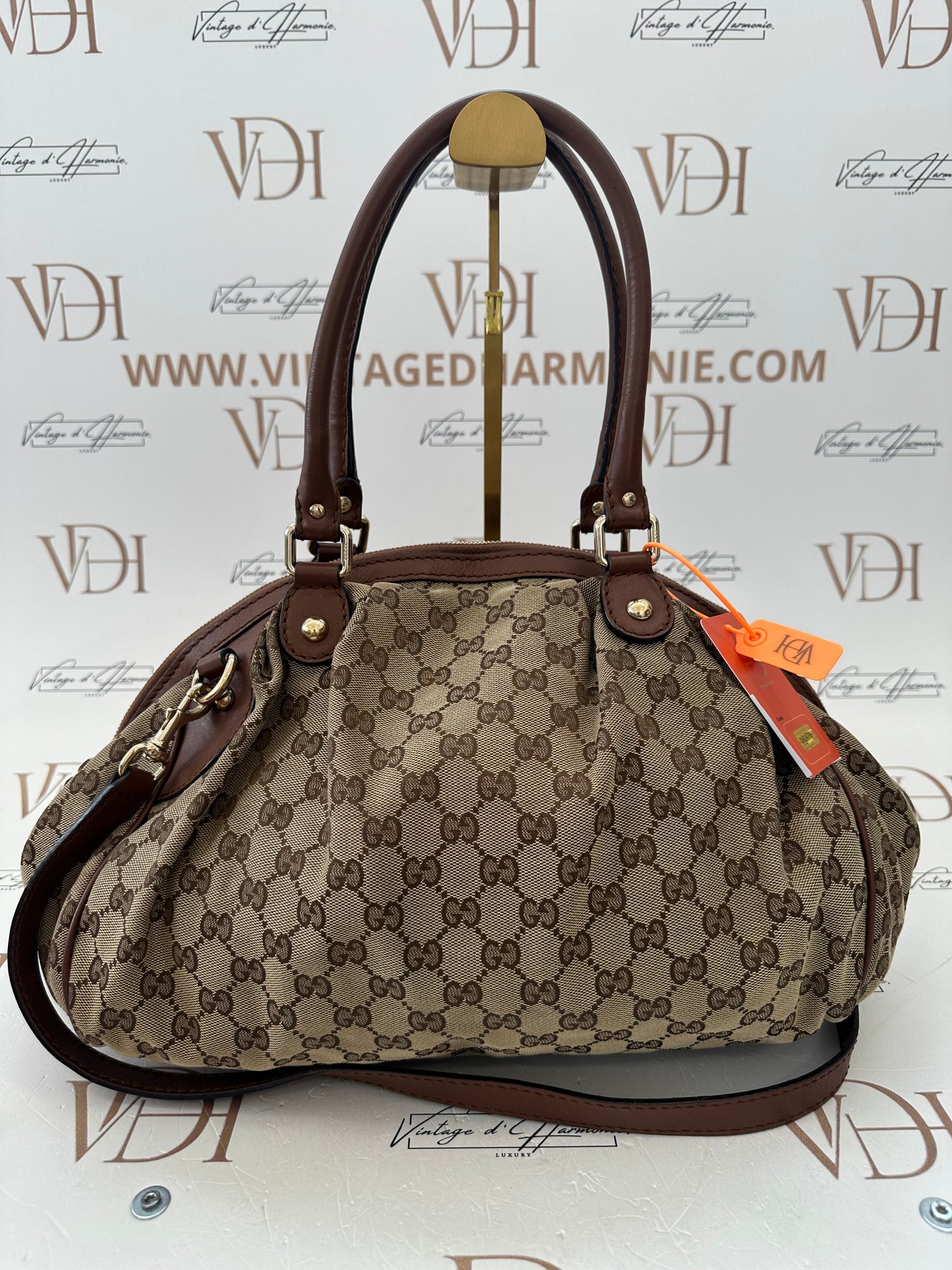 382476 - Gucci Sukey