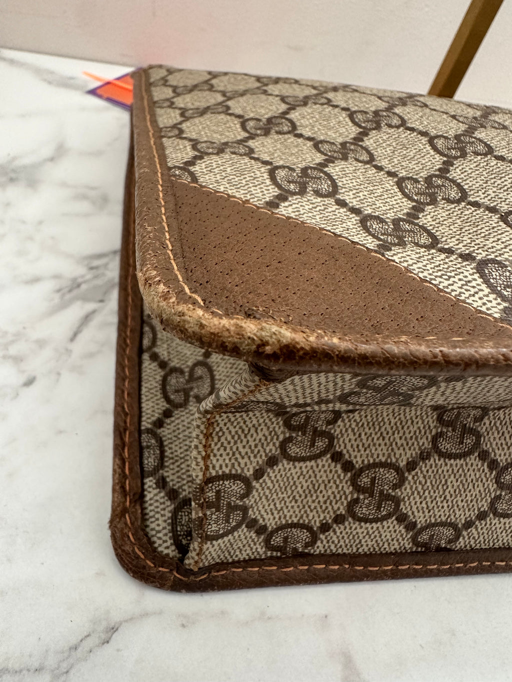 Gucci Pochette Supreme