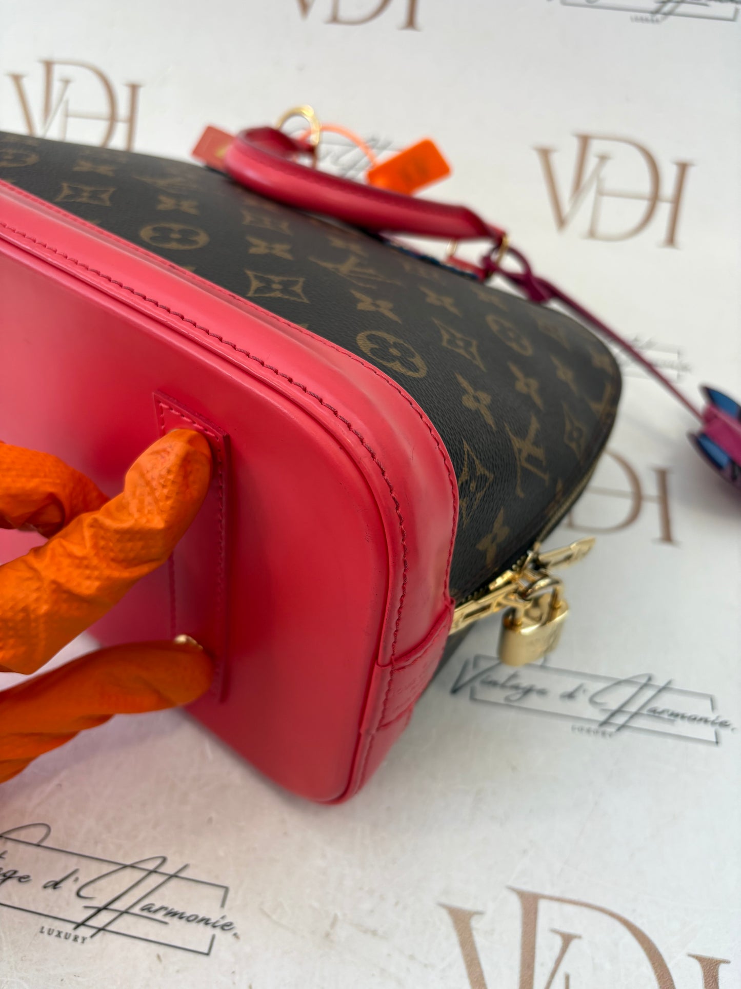 201108 - Louis Vuitton Alma
