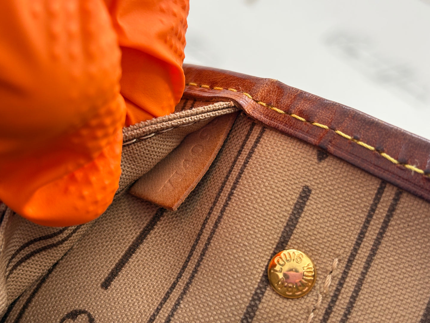 018658 - Louis Vuitton Neverfull PM