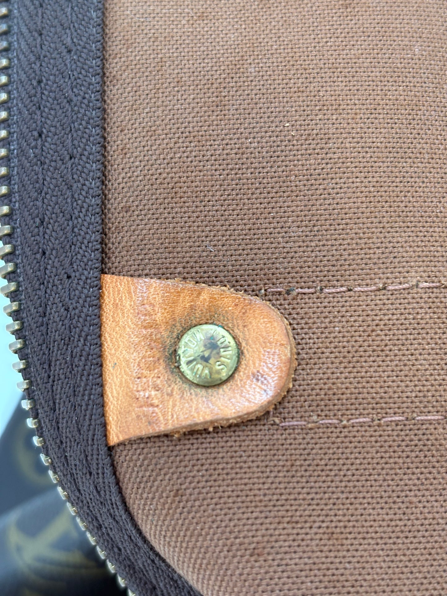 018698 - Louis Vuitton Keepall Bandouliere