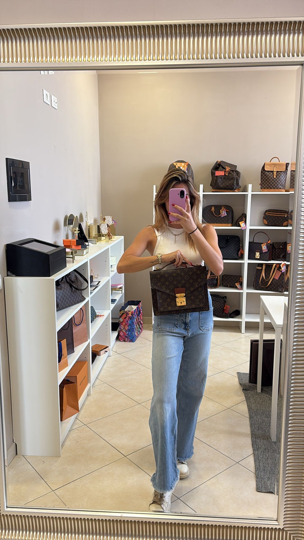 Louis Vuitton Monceau 28