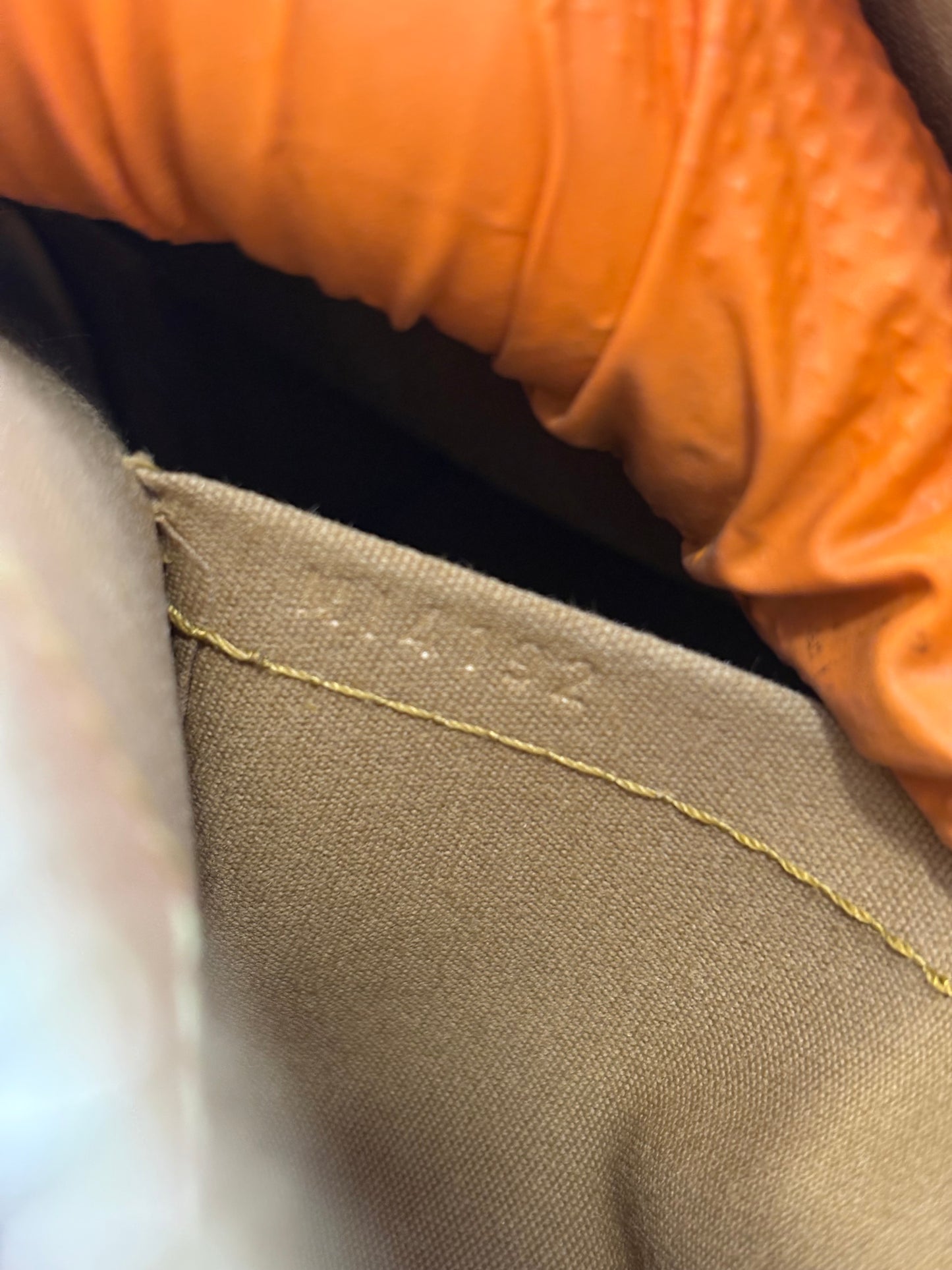 201660 - Louis Vuitton Alma BB