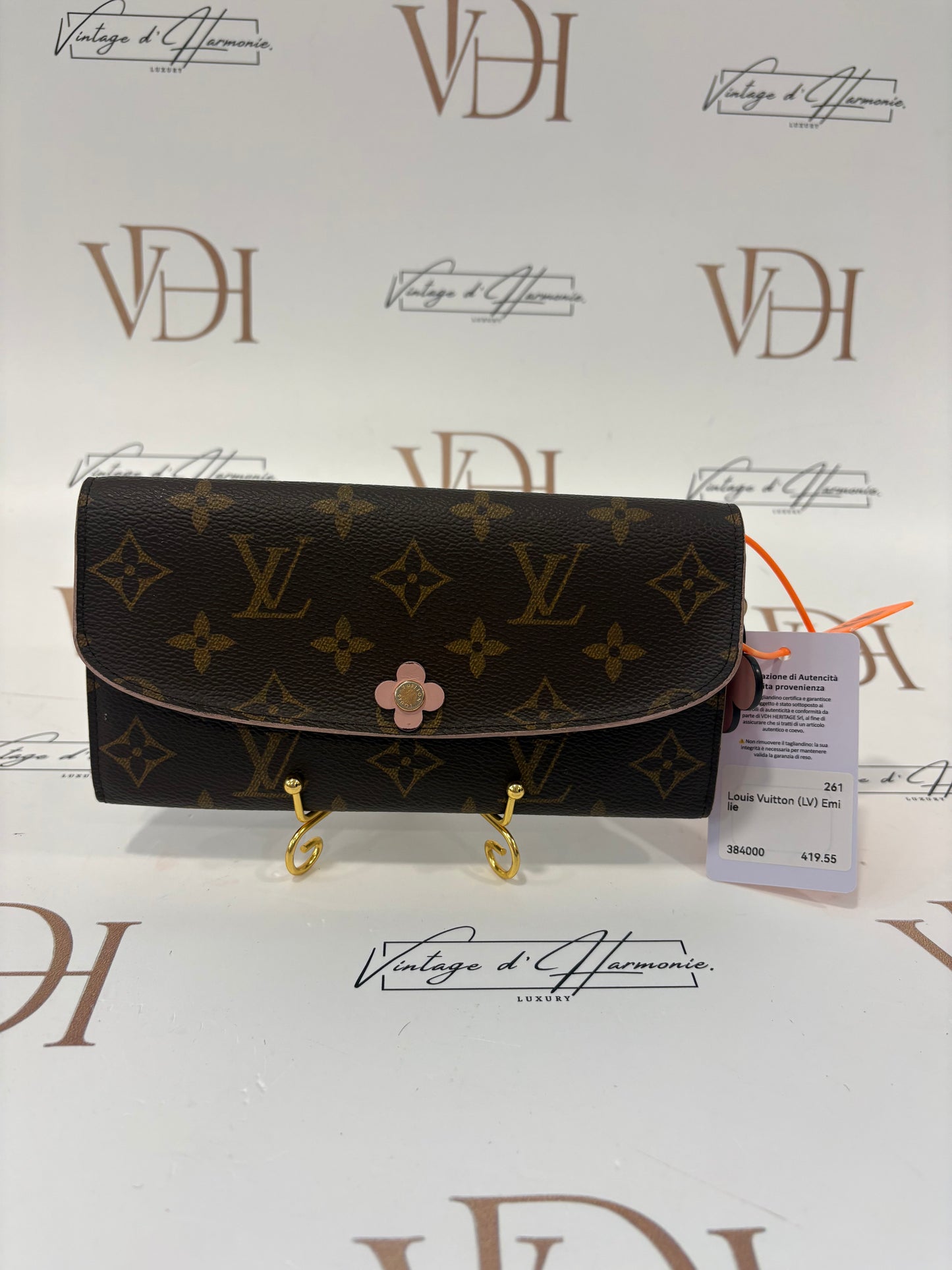 384000 - Louis Vuitton Emilie wallet