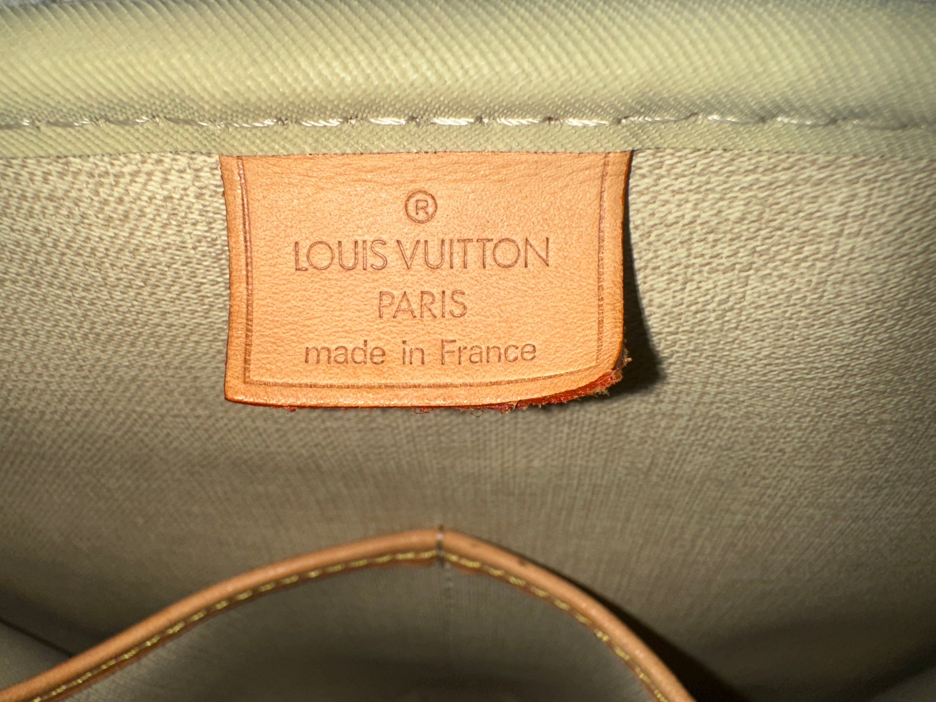 Louis Vuitton Deauville