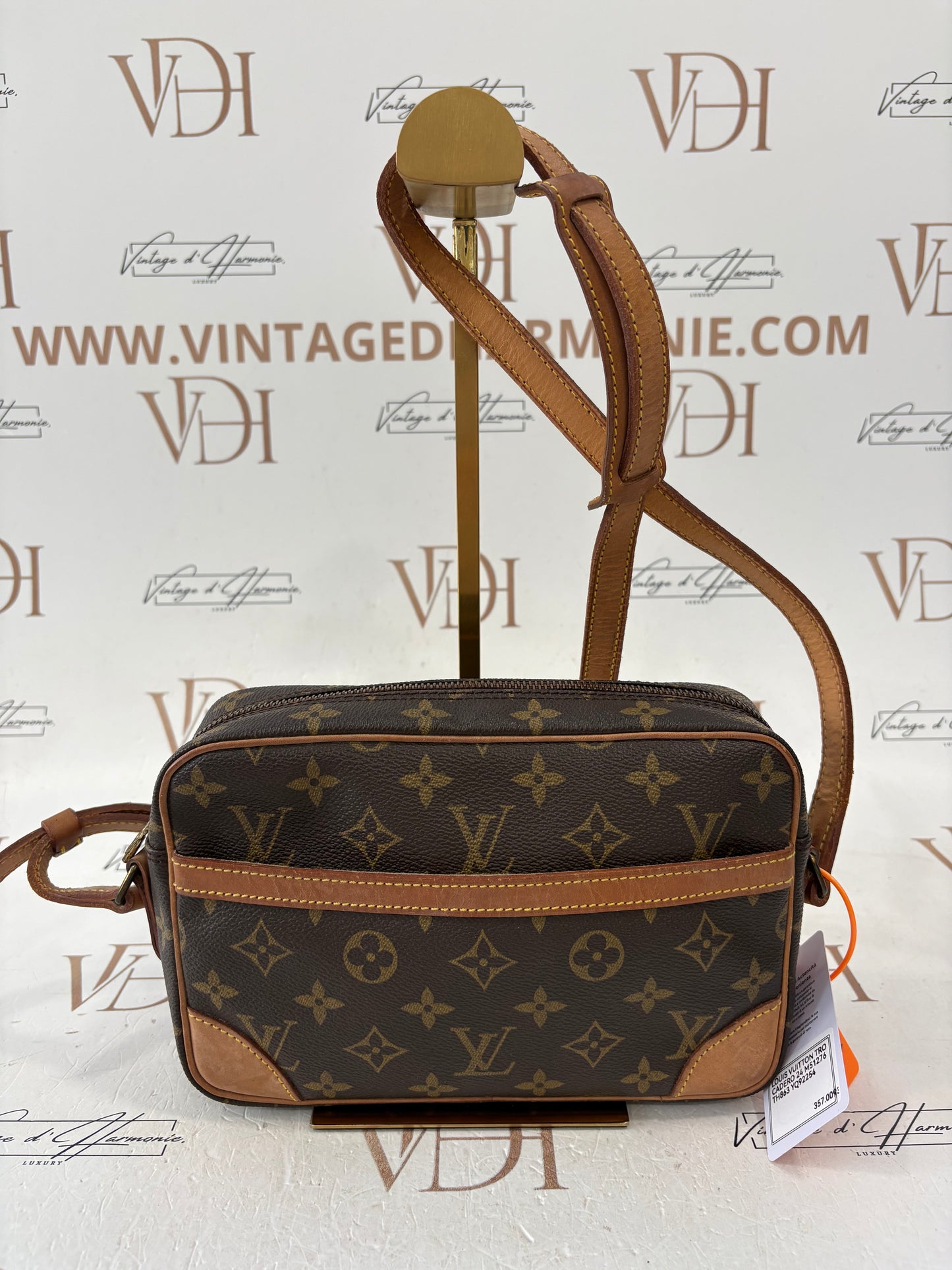017021 - Louis Vuitton Trocadero 24