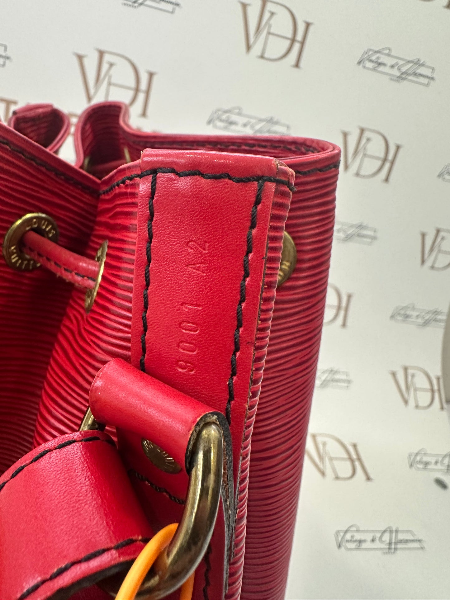 017924 - Louis Vuitton Red Epi