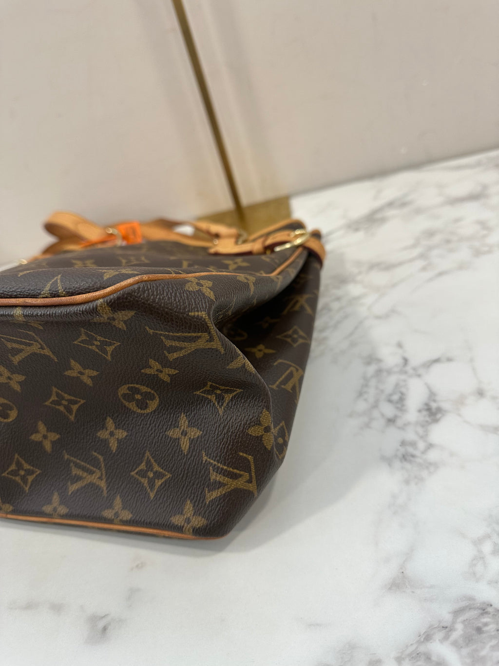 Louis Vuitton Batignolles Vertical