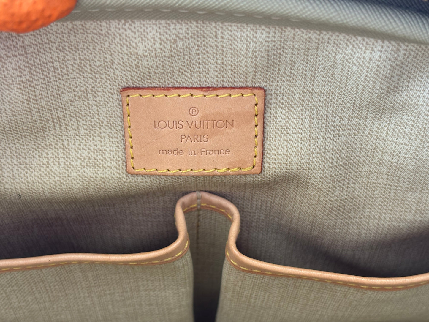 017224 - Louis Vuitton Trouville