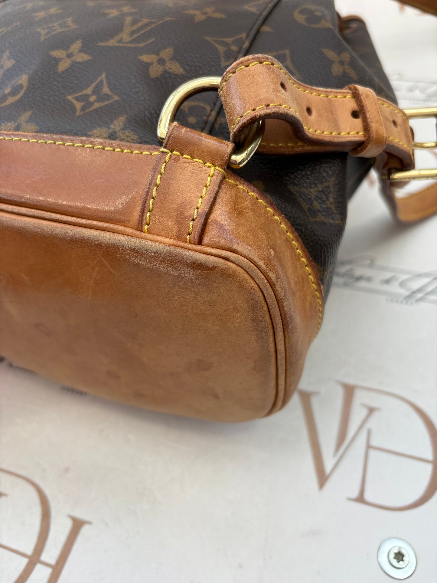016951 - Louis Vuitton Montsouris MM