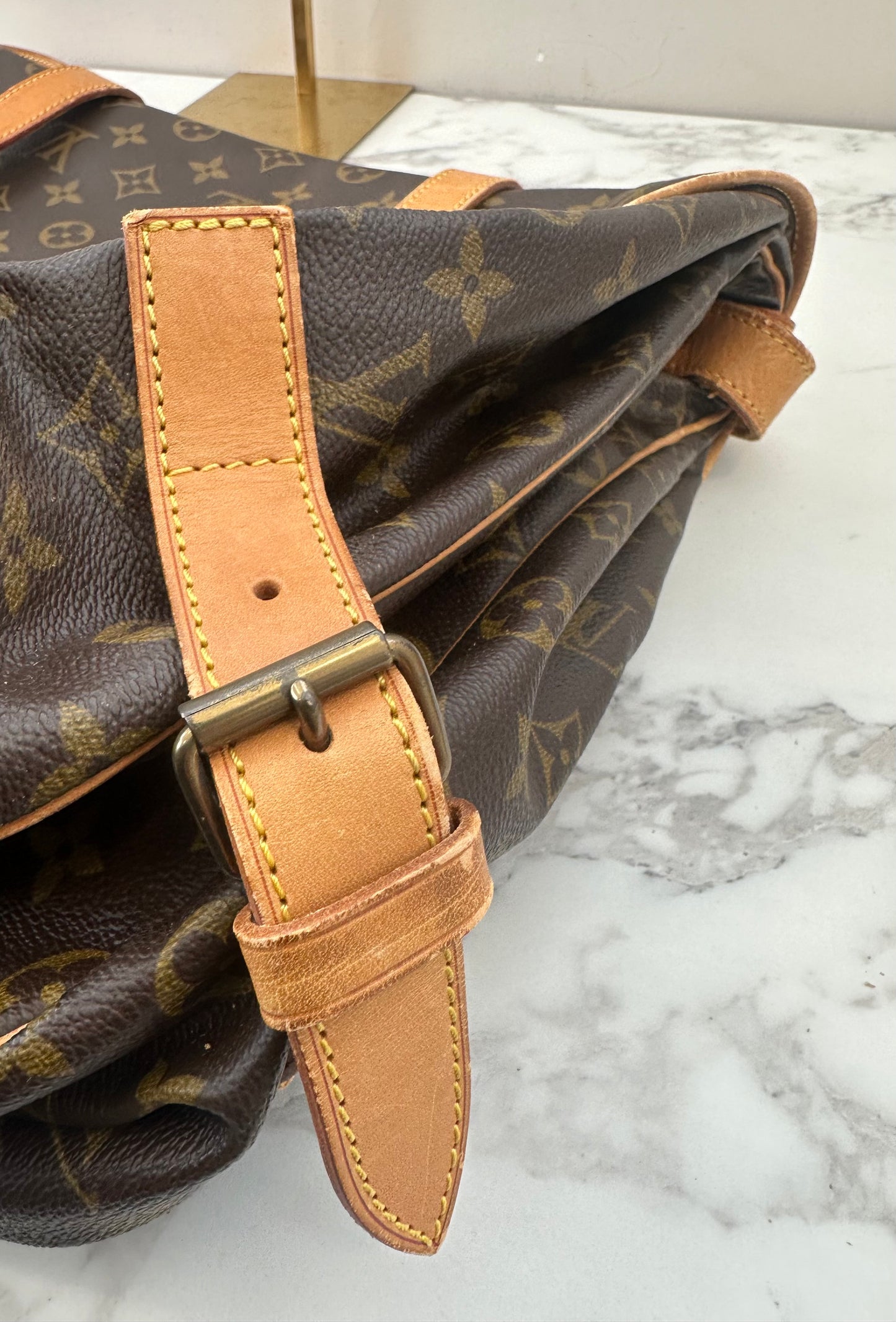 Louis Vuitton Saumur 43