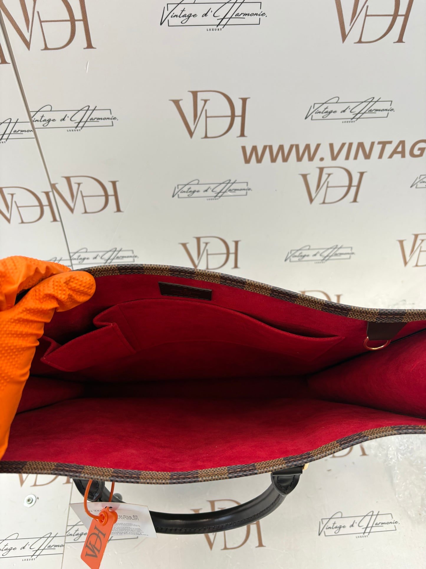 018680 - Louis Vuitton Damier Ebene Sac Plat