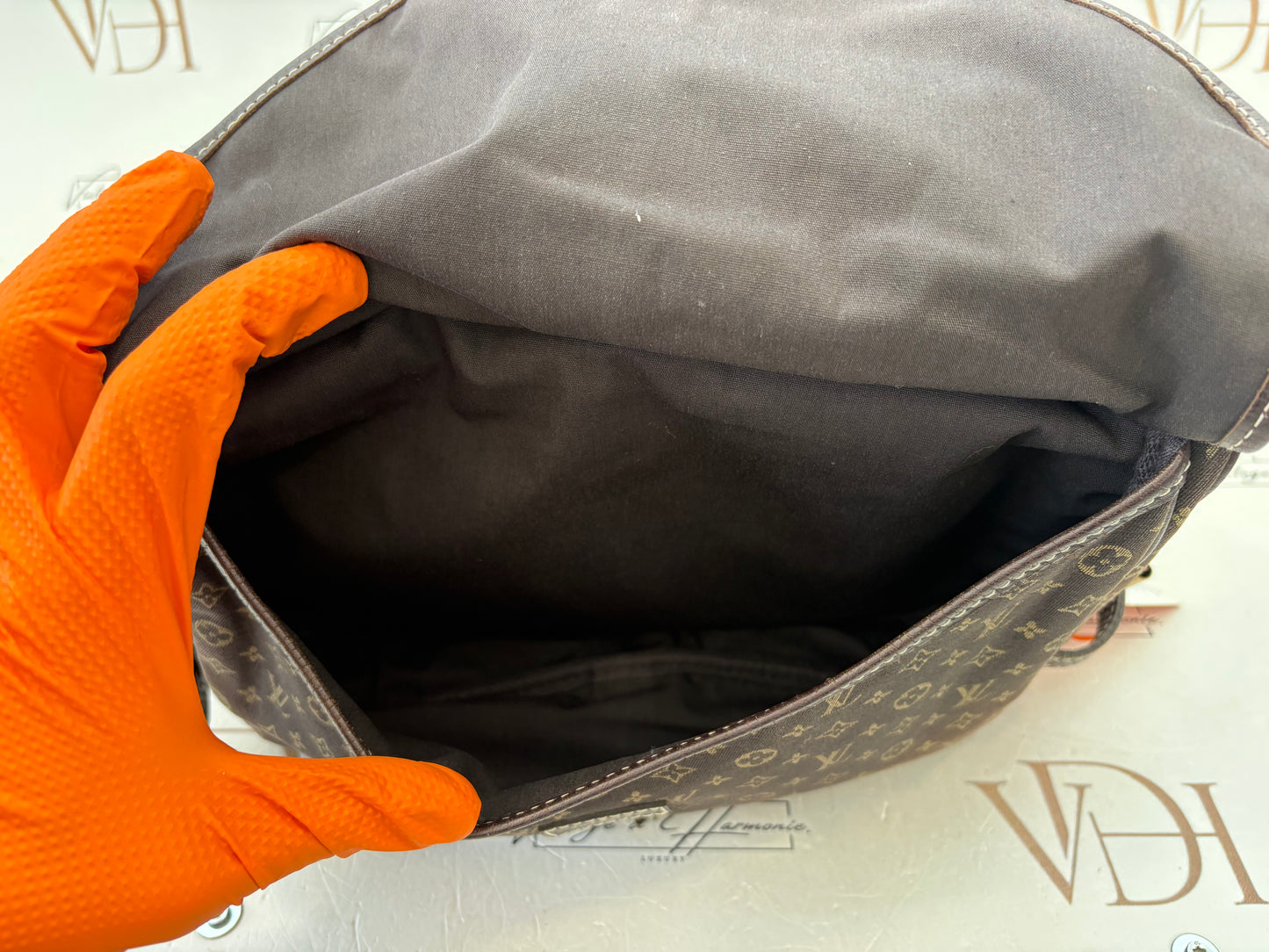 017726 - Louis Vuitton Saumur 30