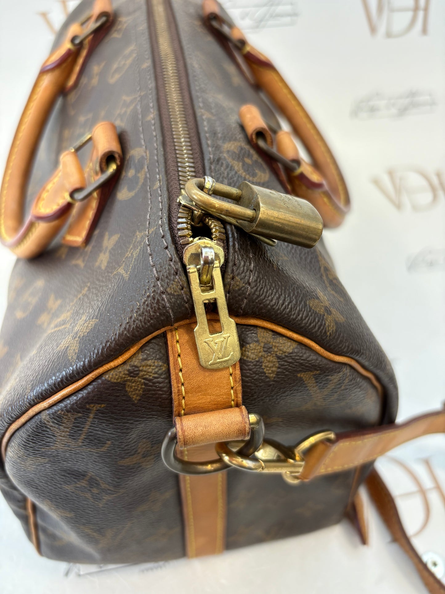 017654 - Louis Vuitton Speedy 30 Bandouliere