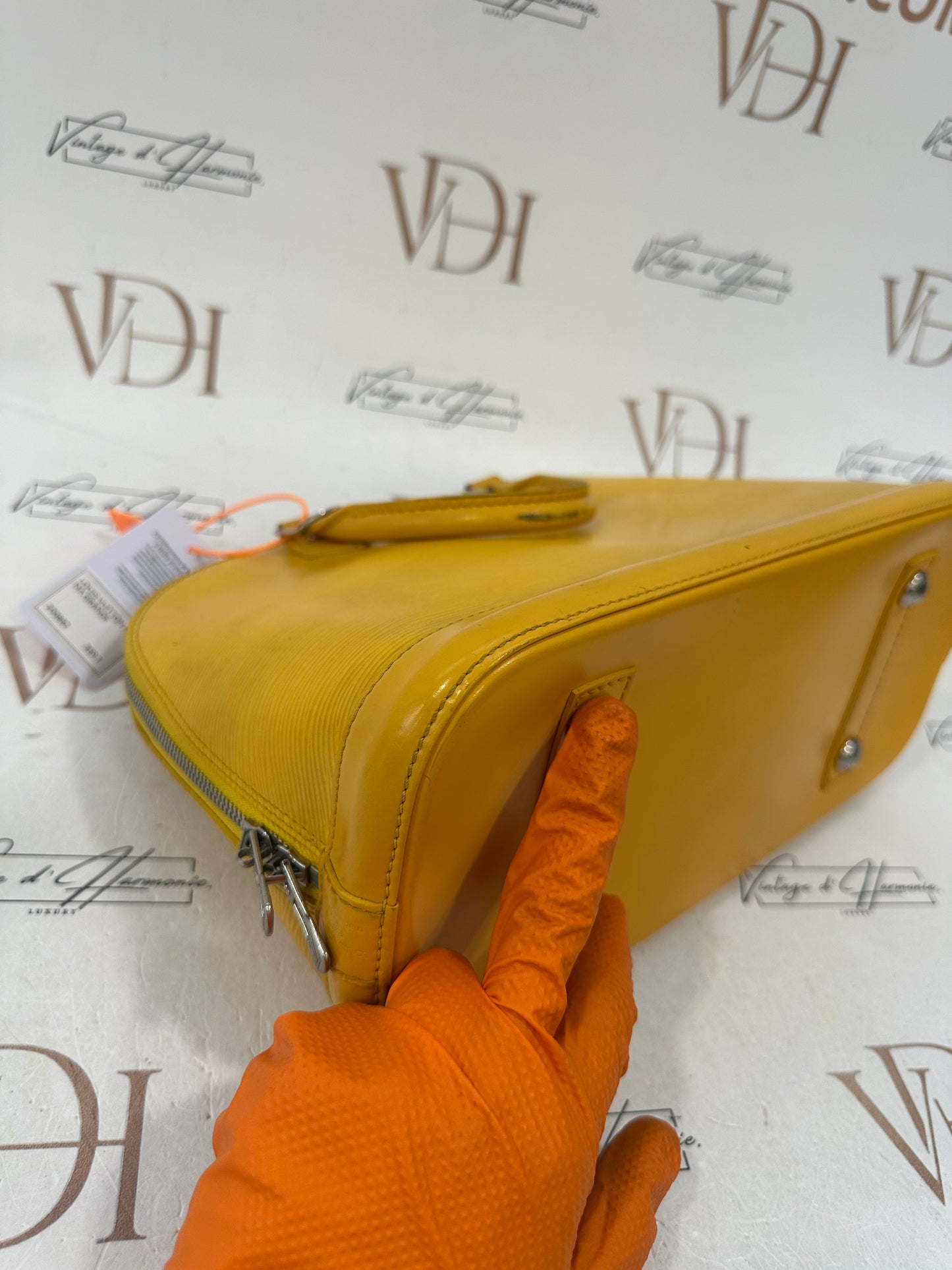 200882 - Louis Vuitton Alma Epi Yellow
