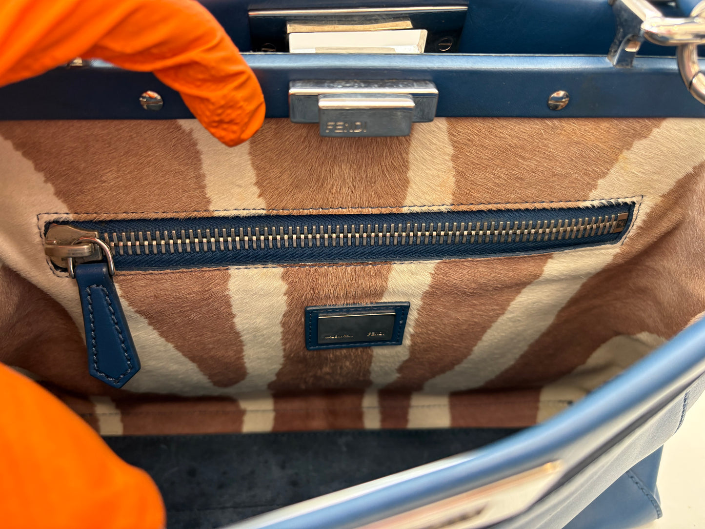 383480 - Fendi Peekaboo