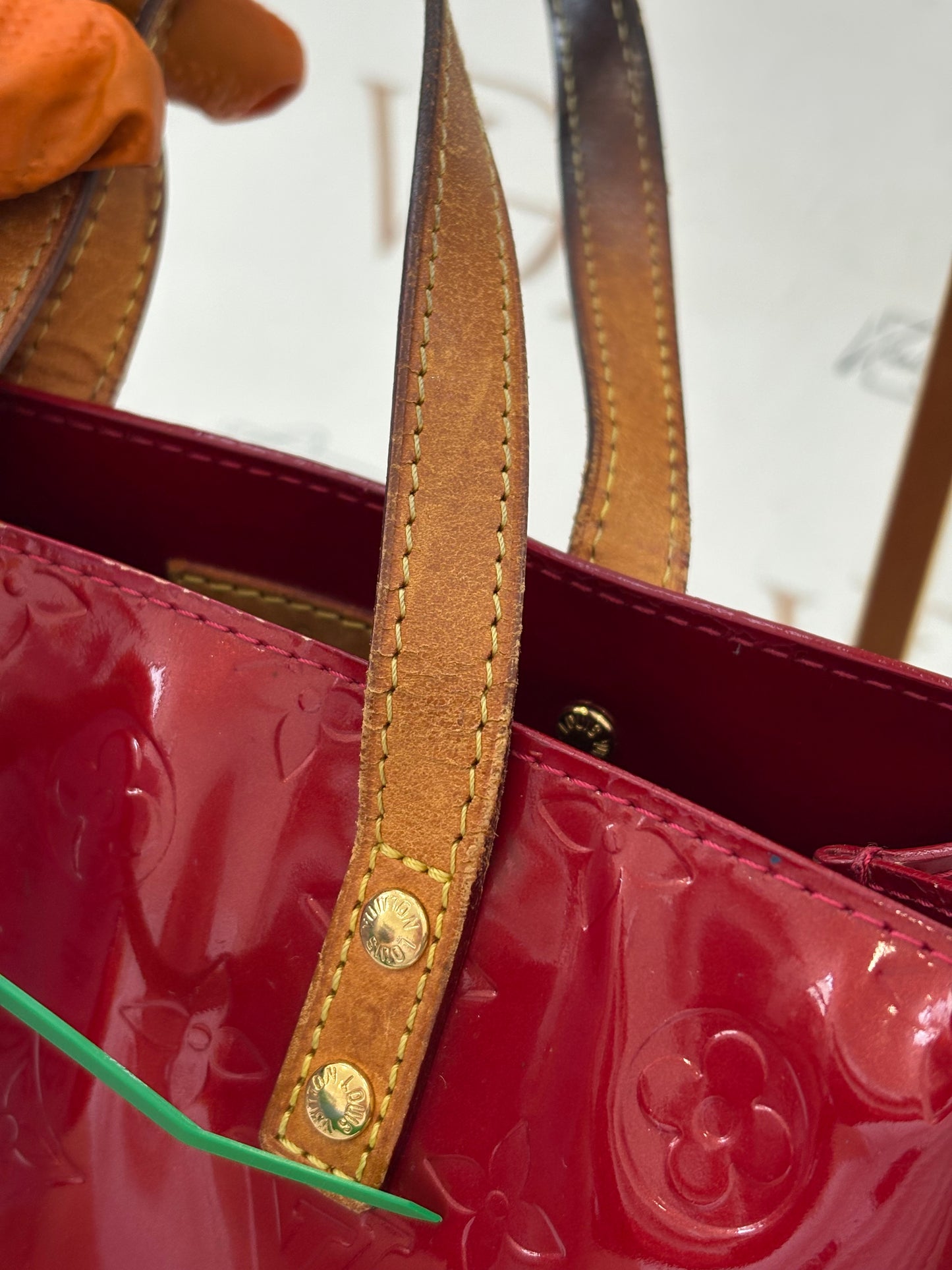 017229 - Louis Vuitton Vernis Reade PM