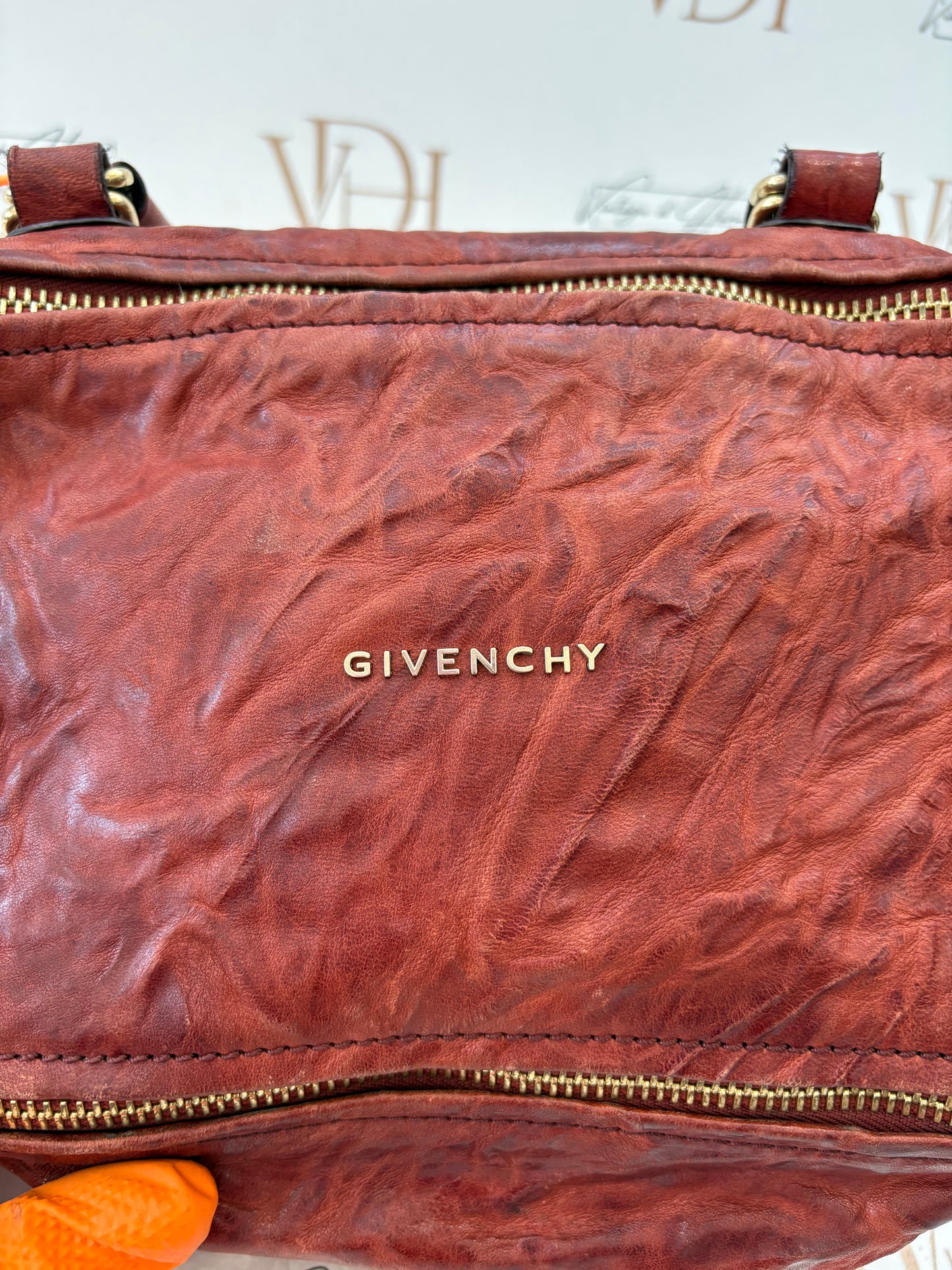 201274 - Givenchy Pandora