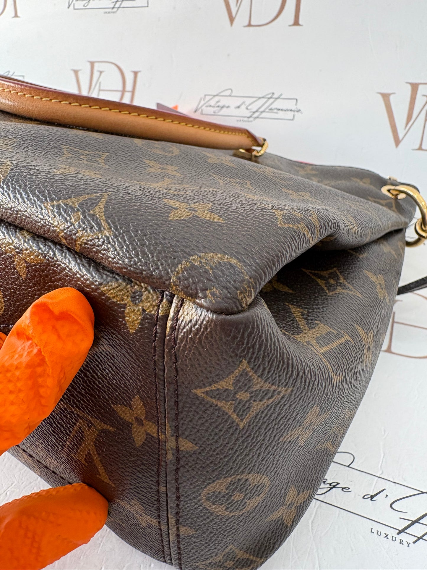 383313 - Louis Vuitton Pallas