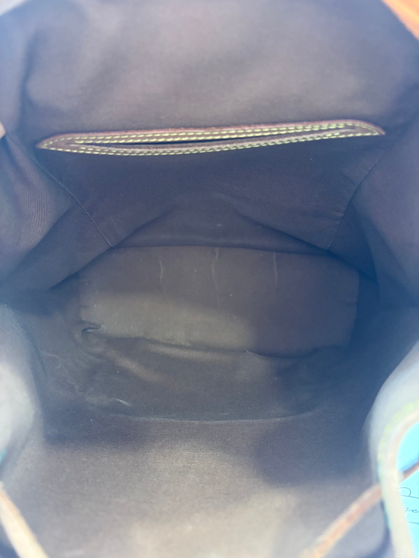 018879 - Louis Vuitton Montsouris MM