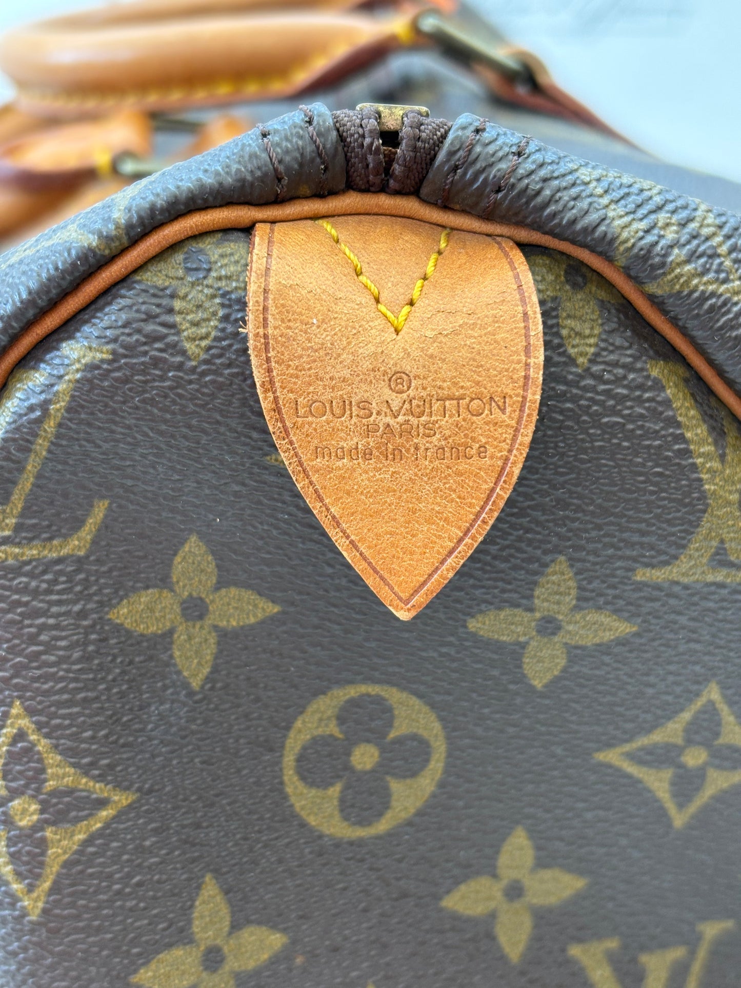 018112 - Louis Vuitton Speedy 40