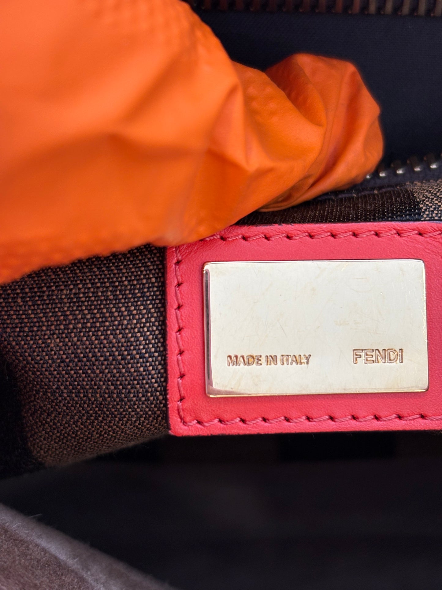 384202 - Fendi Peekaboo