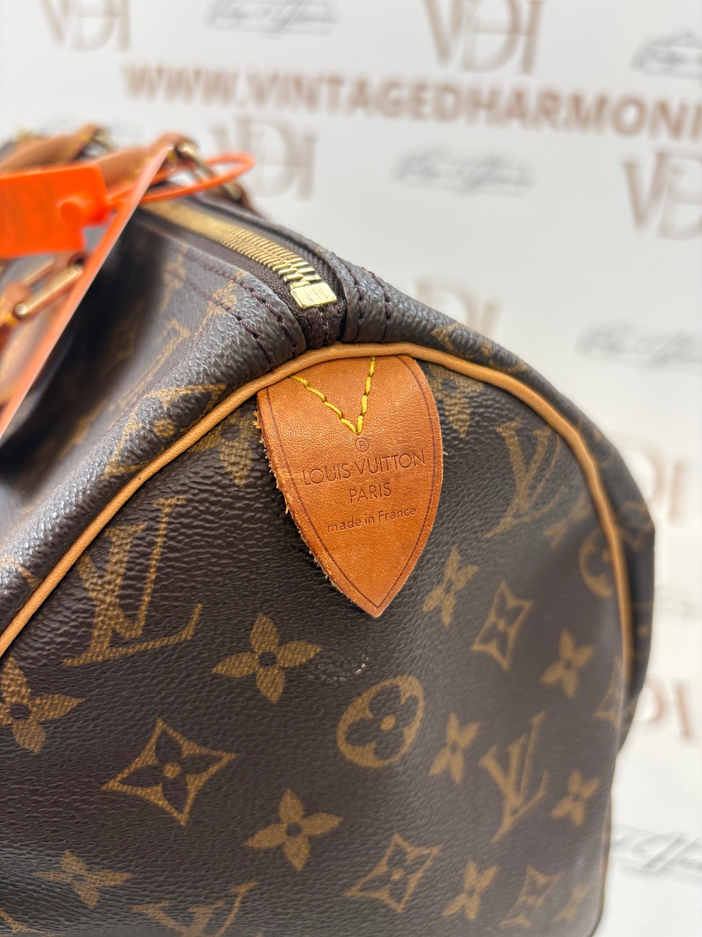 018820 - Louis Vuitton Speedy 40