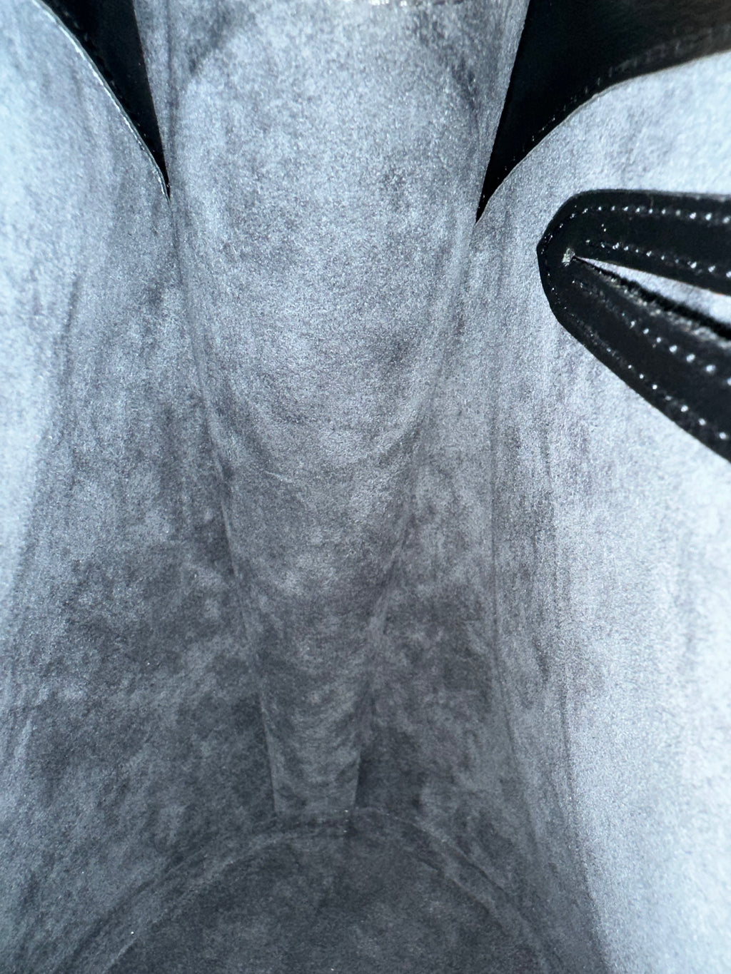 Louis Vuitton Black Epi Cluny