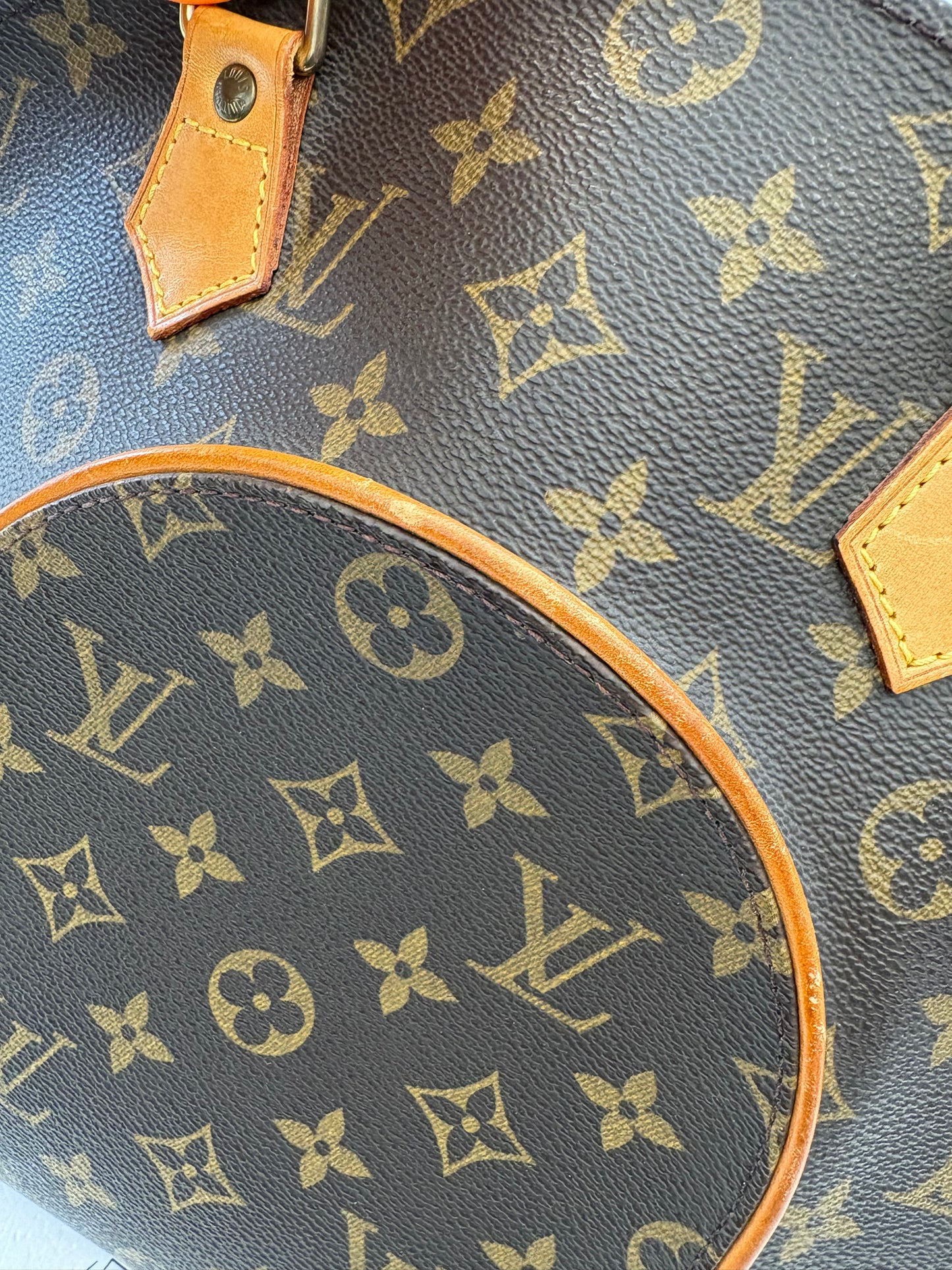 017712 - Louis Vuitton Ellipse MM