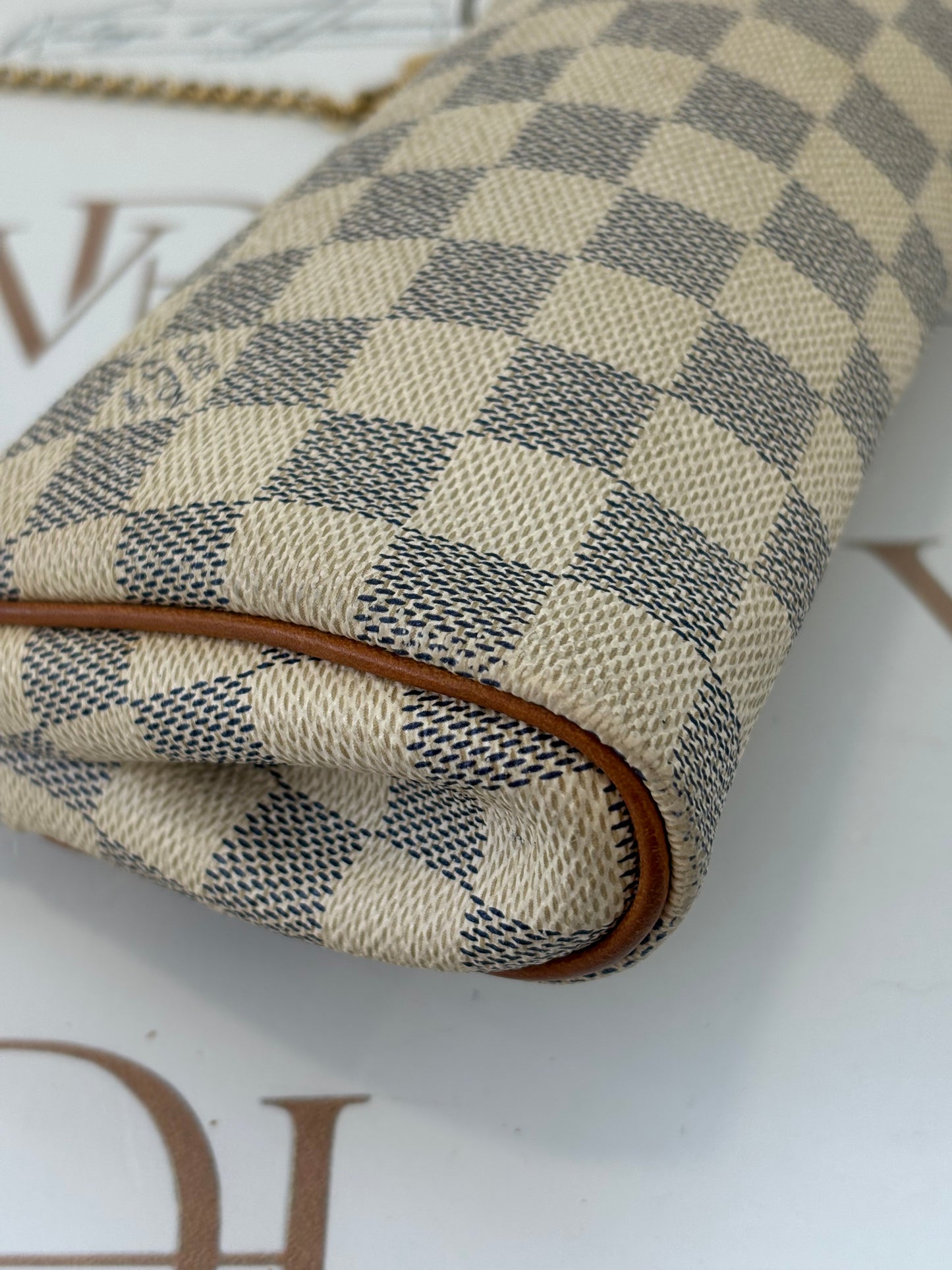 384139 - Louis Vuitton Eva