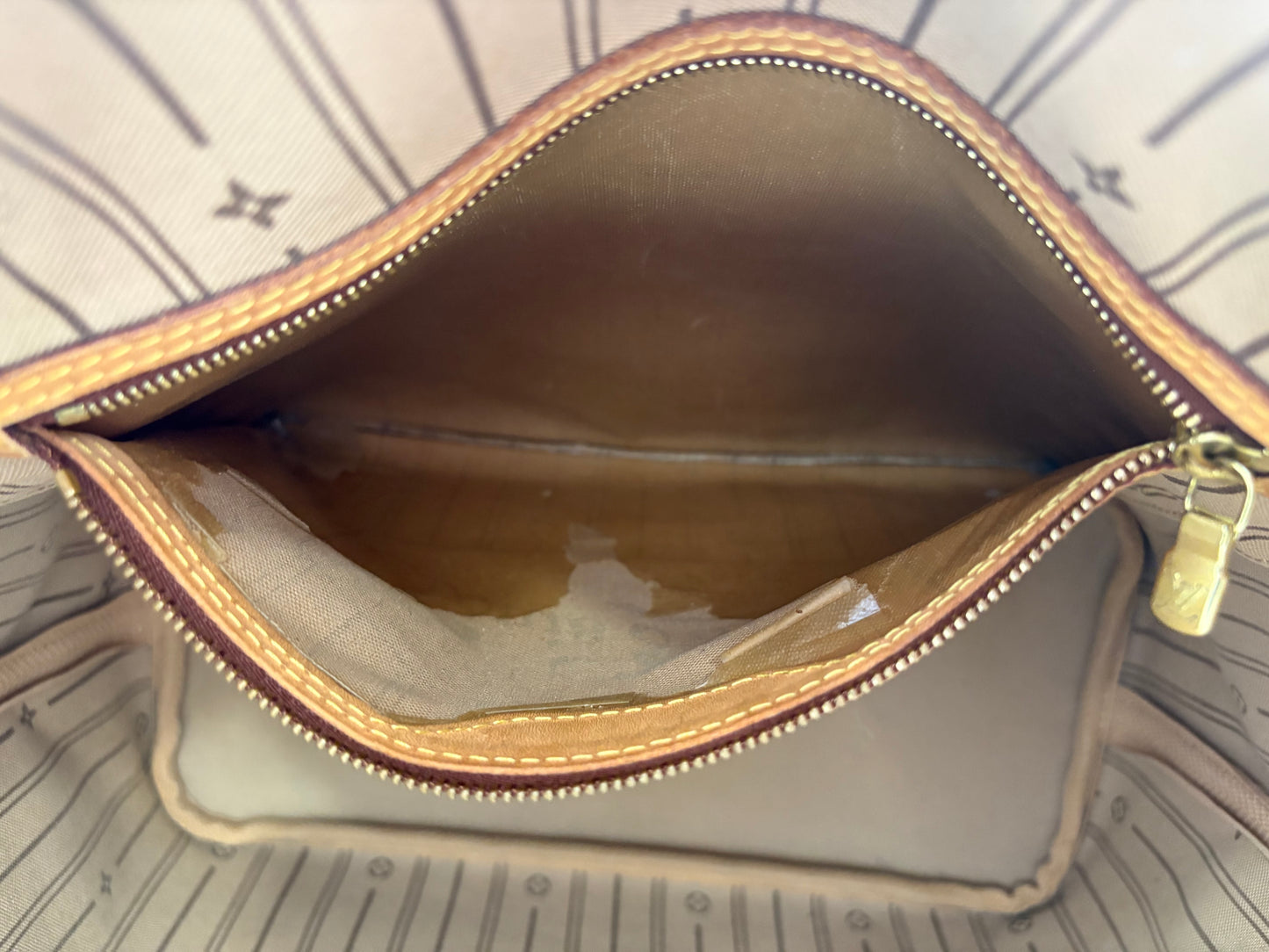 018806 - Louis Vuitton Neverfull MM