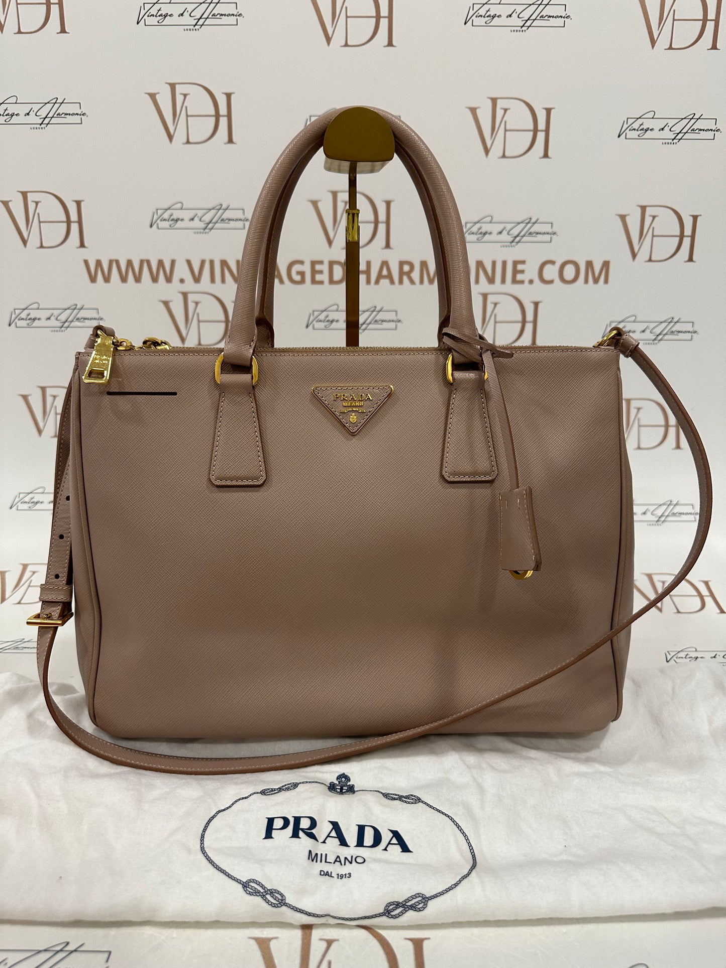 382988 - Prada Galleria