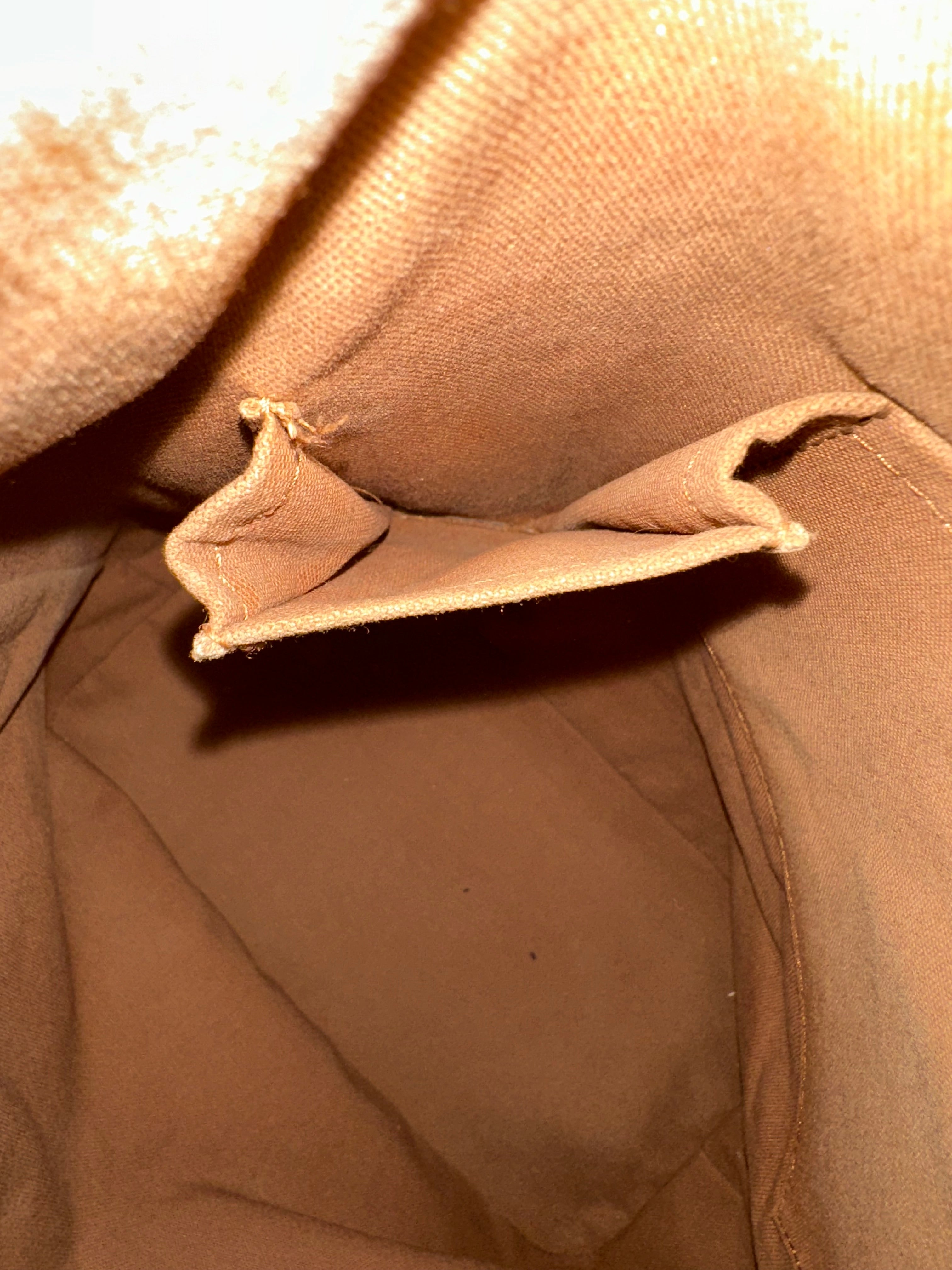 Louis Vuitton Lockit Vertical