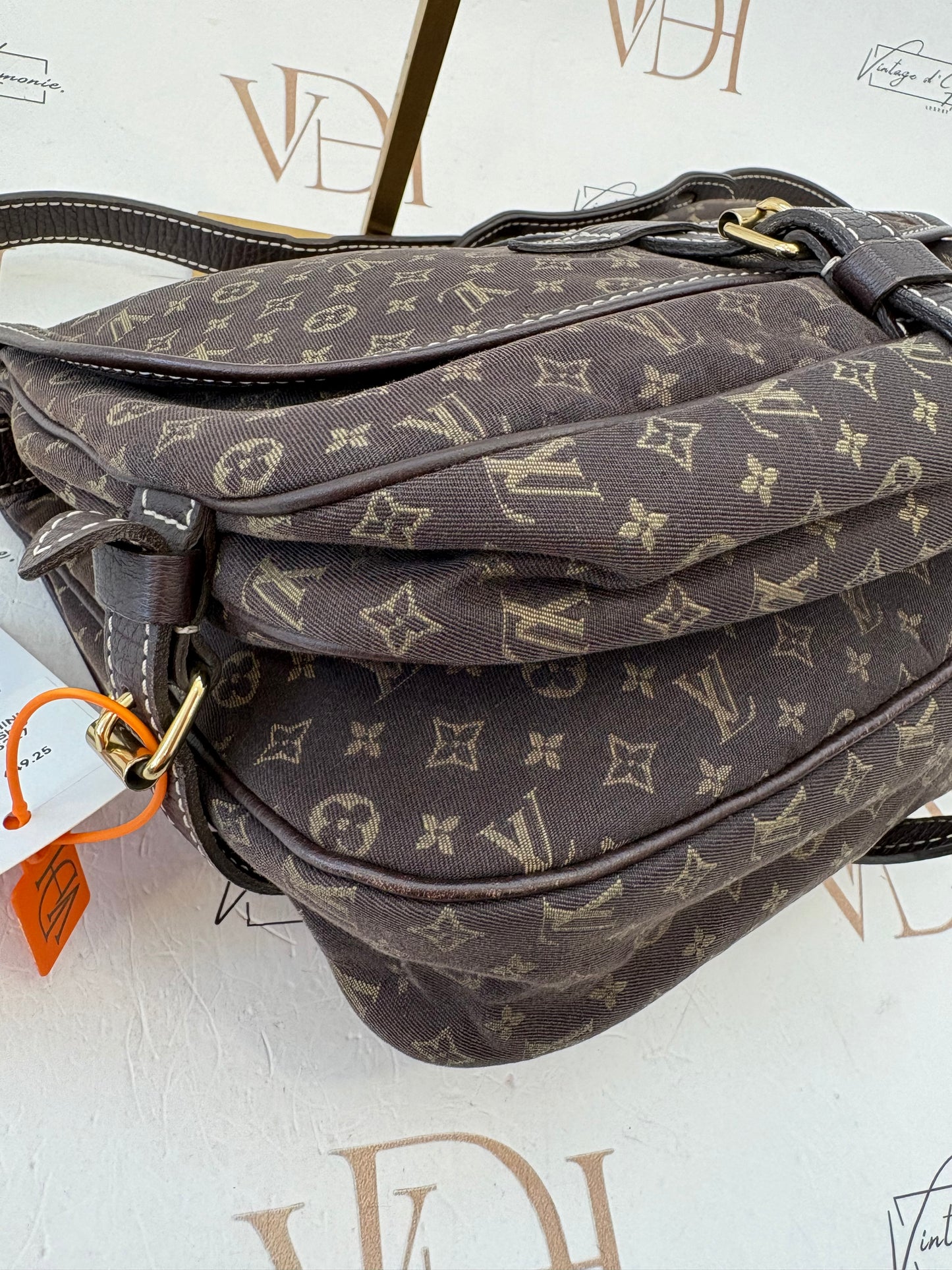 017726 - Louis Vuitton Saumur 30